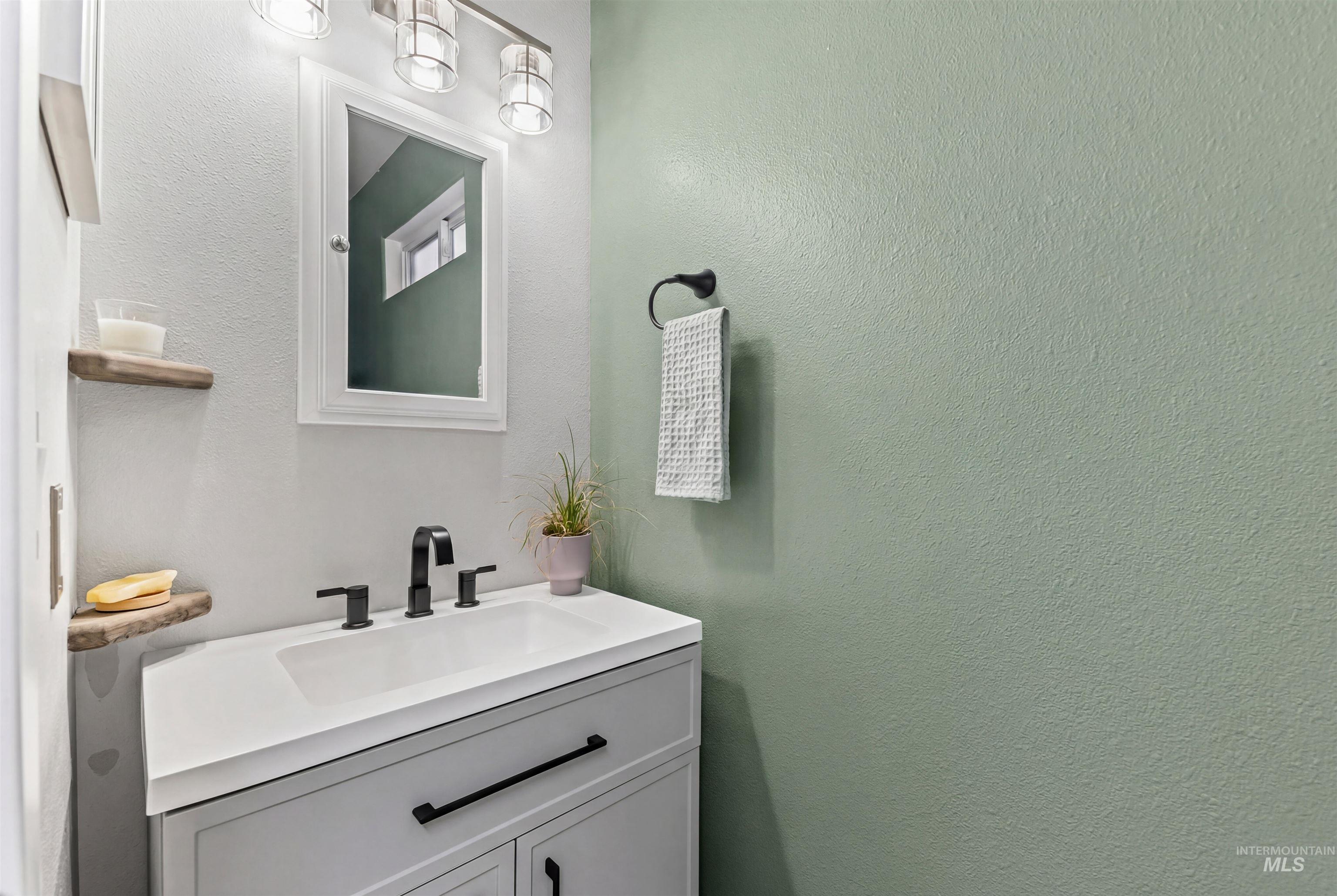 2608 S Hood Ranch Pl, Meridian, Idaho 83642, 4 Bedrooms, 2.5 Bathrooms, Residential For Sale, Price $729,500,MLS 98975695