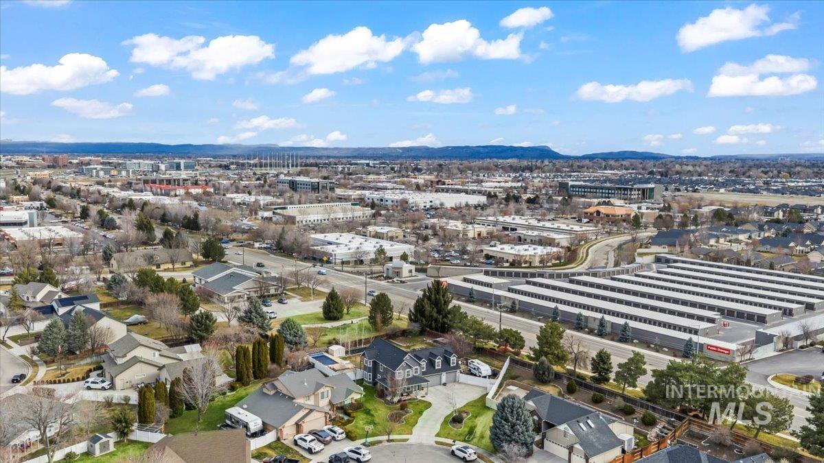 2608 S Hood Ranch Pl, Meridian, Idaho 83642, 4 Bedrooms, 2.5 Bathrooms, Residential For Sale, Price $729,500,MLS 98975695