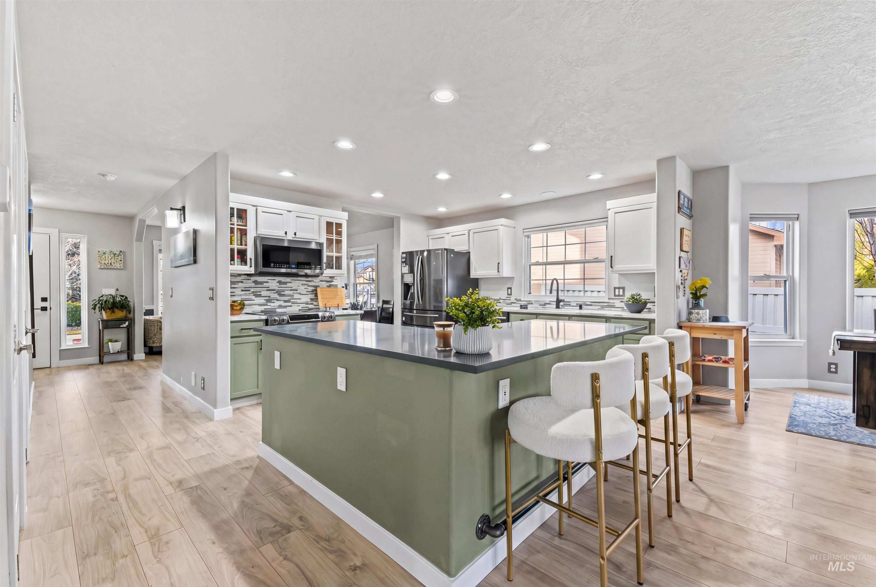 2608 S Hood Ranch Pl, Meridian, Idaho 83642, 4 Bedrooms, 2.5 Bathrooms, Residential For Sale, Price $729,500,MLS 98975695