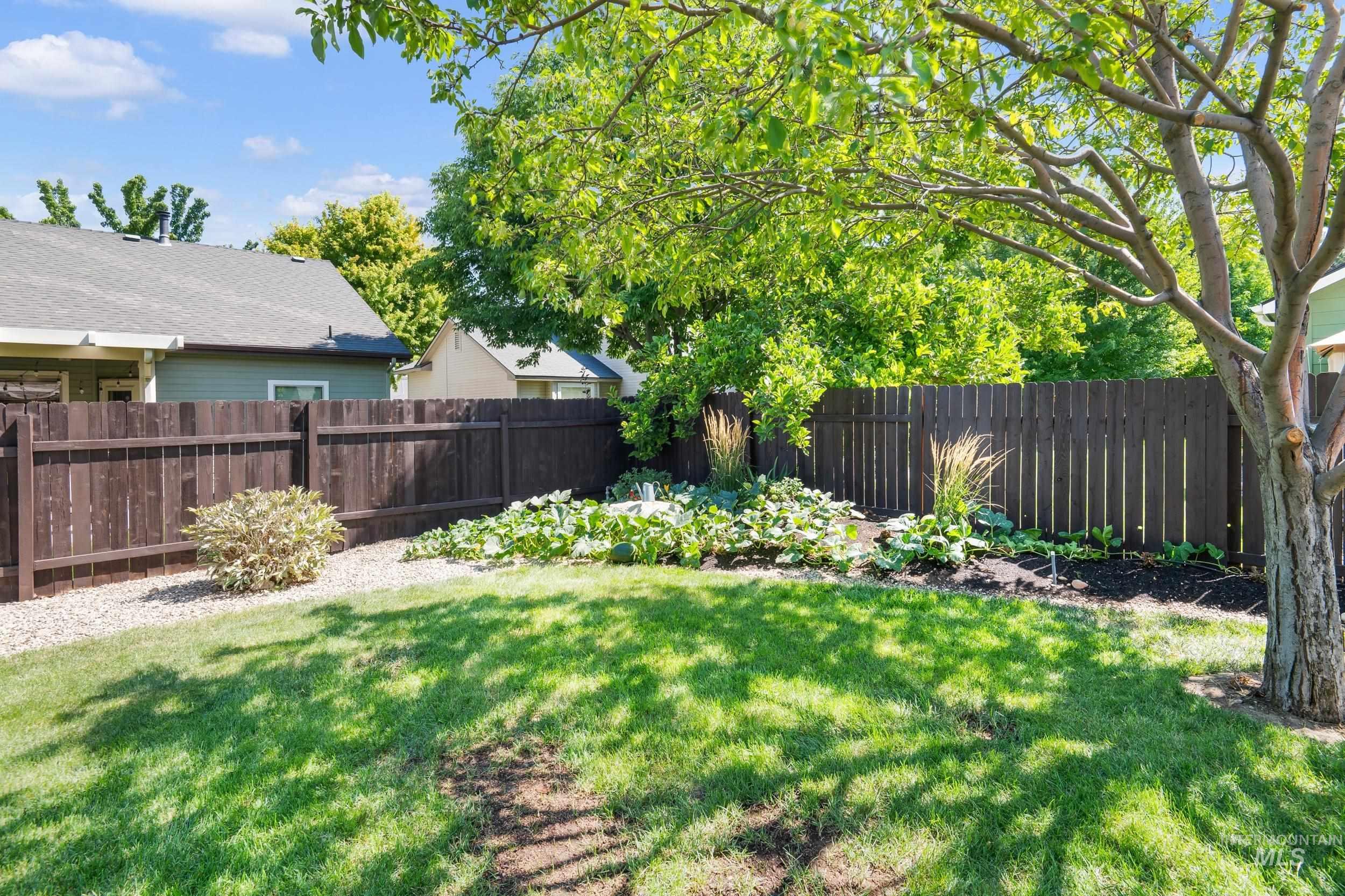 12482 W Tevoit, Boise, Idaho 83709, 3 Bedrooms, 2.5 Bathrooms, Residential For Sale, Price $499,990,MLS 98975698