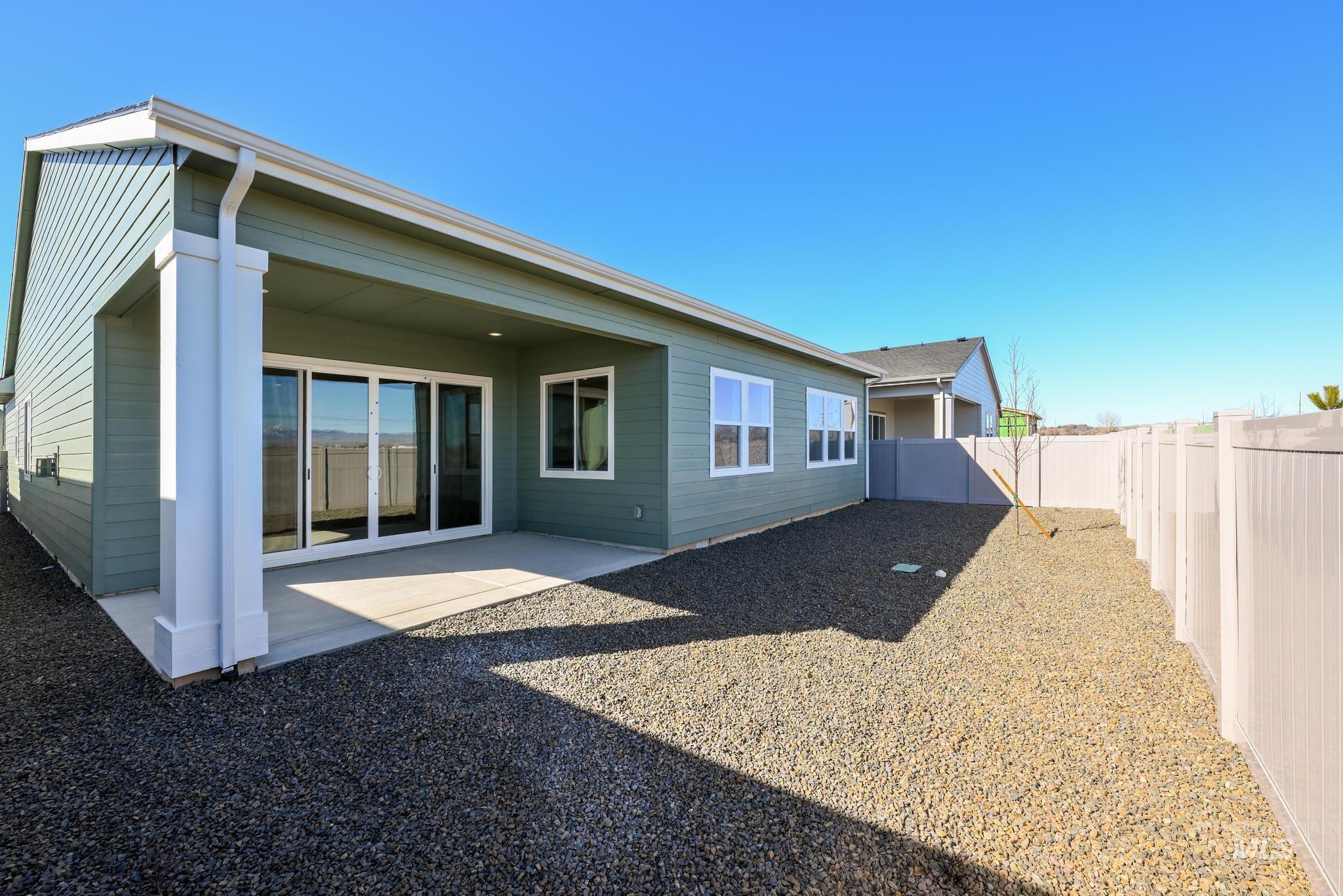 8553 W Stock Bridge St, Star, Idaho 83669, 2 Bedrooms, 2.5 Bathrooms, Residential For Sale, Price $689,000,MLS 98975699