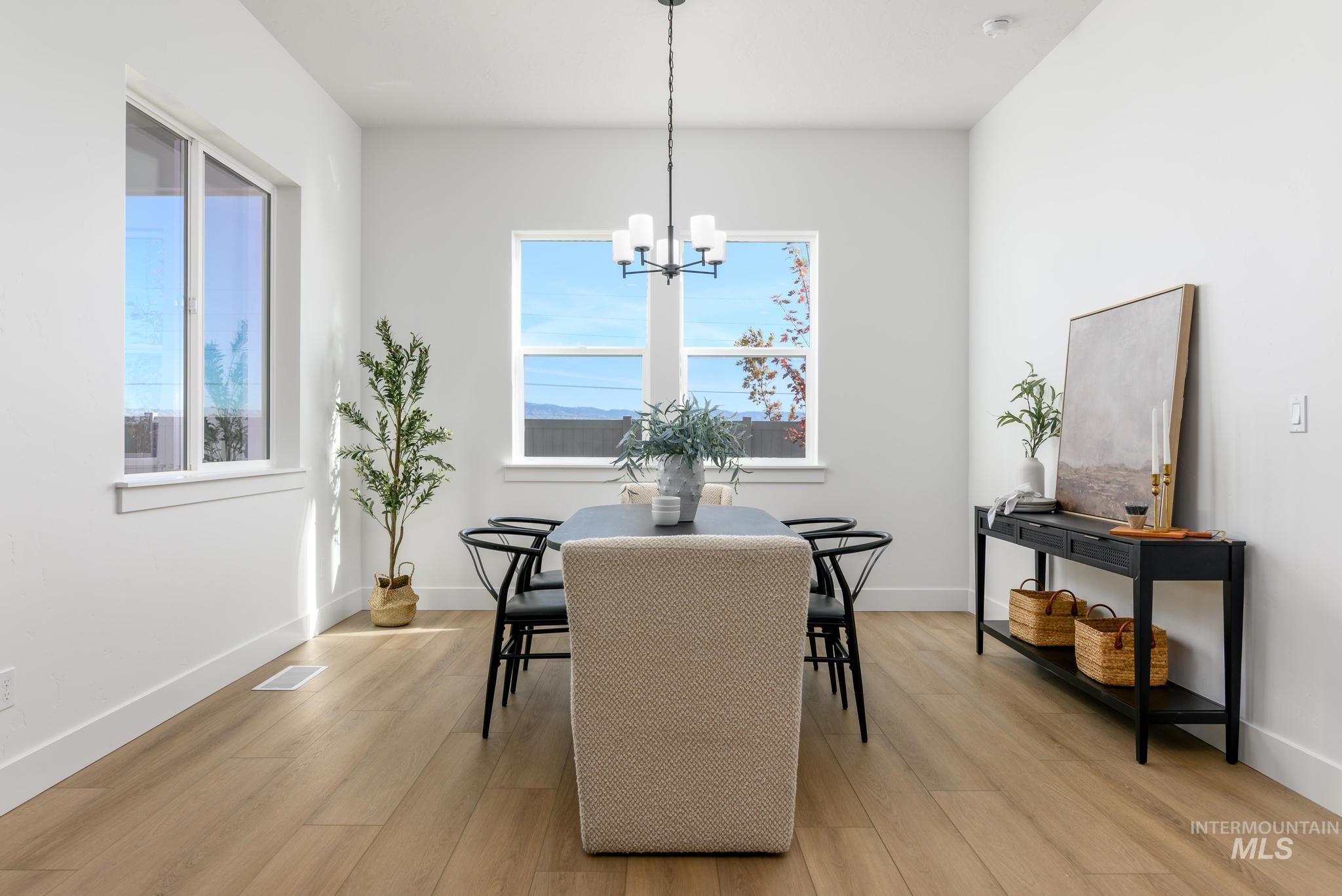 8553 W Stock Bridge St, Star, Idaho 83669, 2 Bedrooms, 2.5 Bathrooms, Residential For Sale, Price $689,000,MLS 98975699