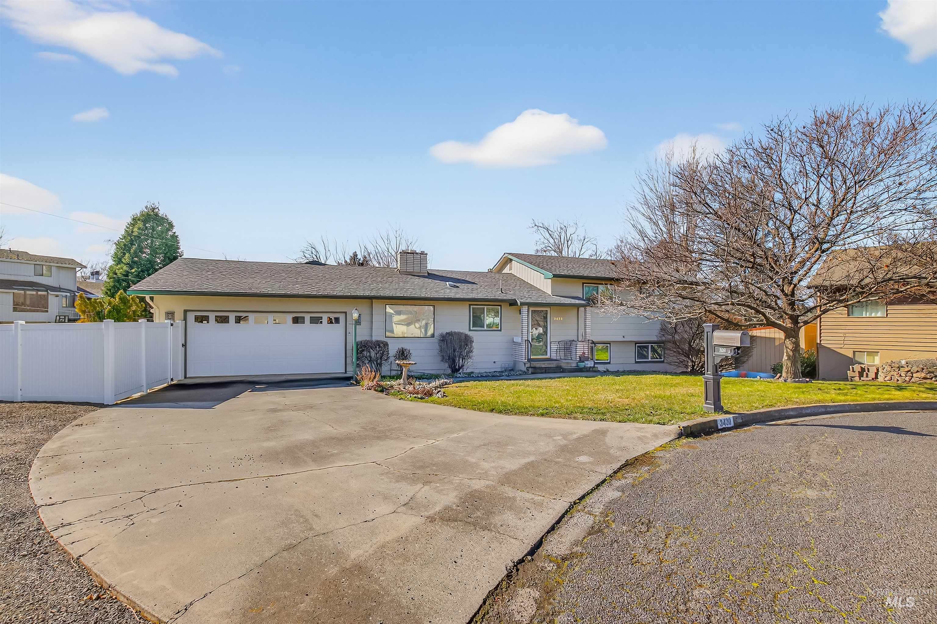 3430 Meadowlark Drive, Lewiston, Idaho 83501, 5 Bedrooms, 3 Bathrooms, Residential For Sale, Price $540,000,MLS 98975700