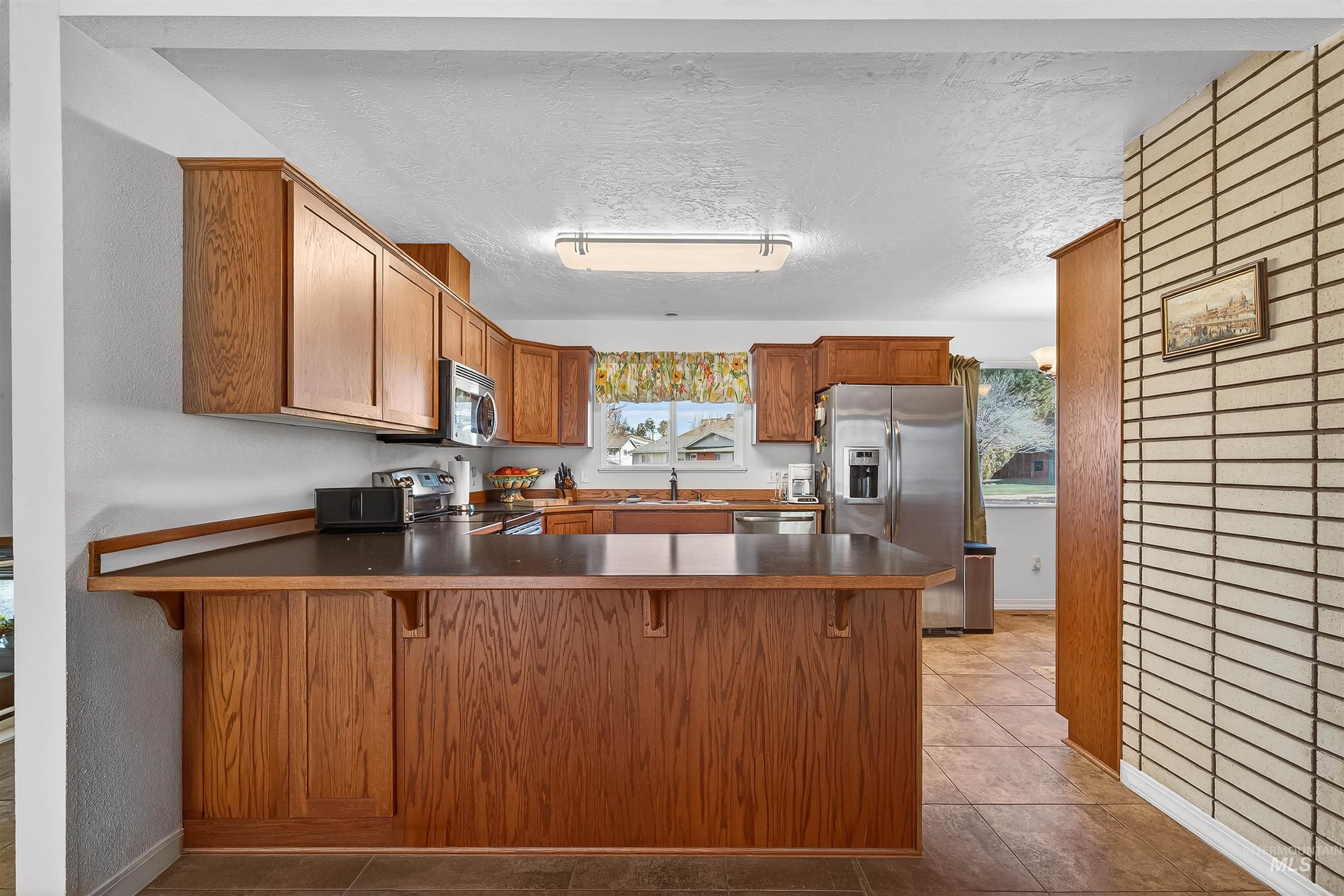 3430 Meadowlark Drive, Lewiston, Idaho 83501, 5 Bedrooms, 3 Bathrooms, Residential For Sale, Price $540,000,MLS 98975700