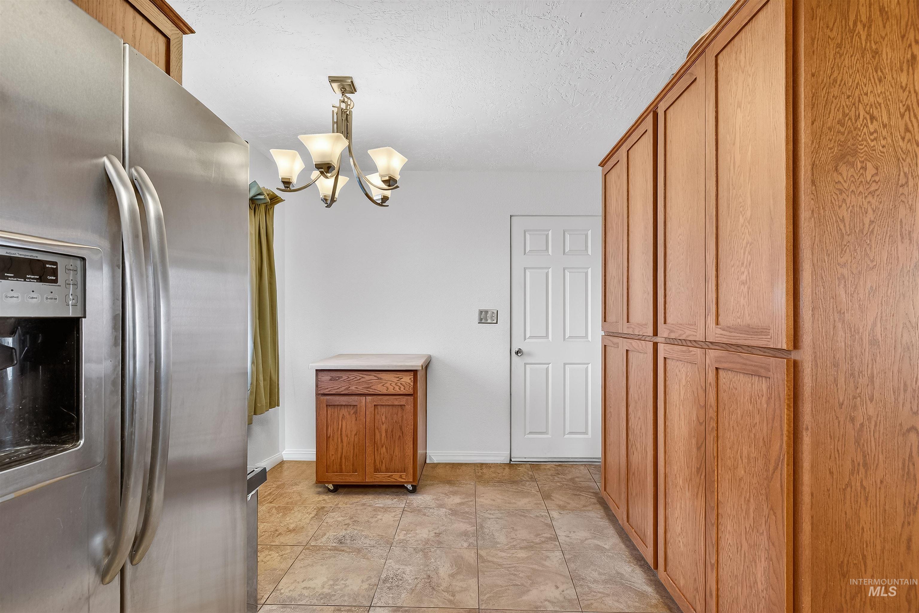 3430 Meadowlark Drive, Lewiston, Idaho 83501, 5 Bedrooms, 3 Bathrooms, Residential For Sale, Price $540,000,MLS 98975700