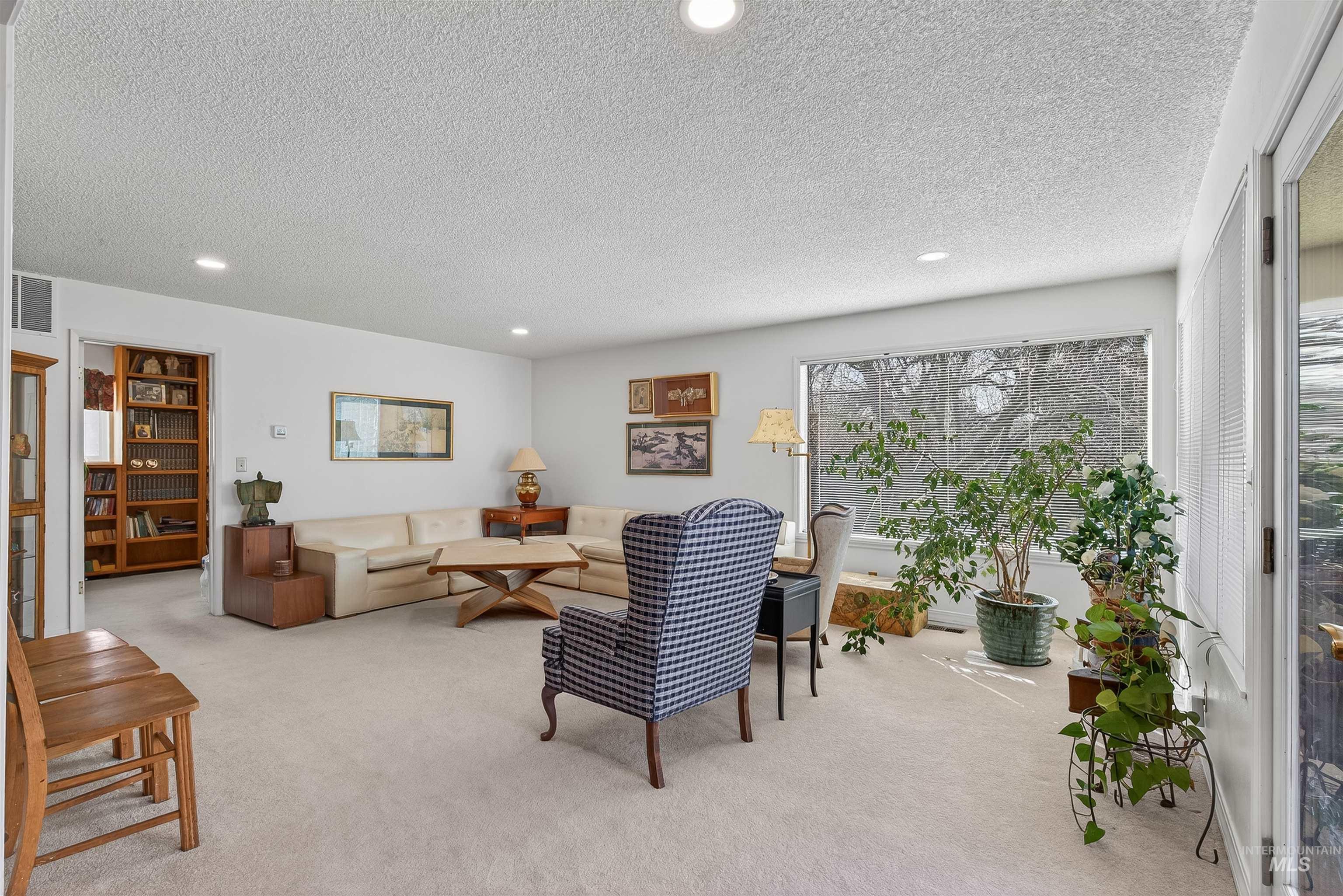 3430 Meadowlark Drive, Lewiston, Idaho 83501, 5 Bedrooms, 3 Bathrooms, Residential For Sale, Price $540,000,MLS 98975700