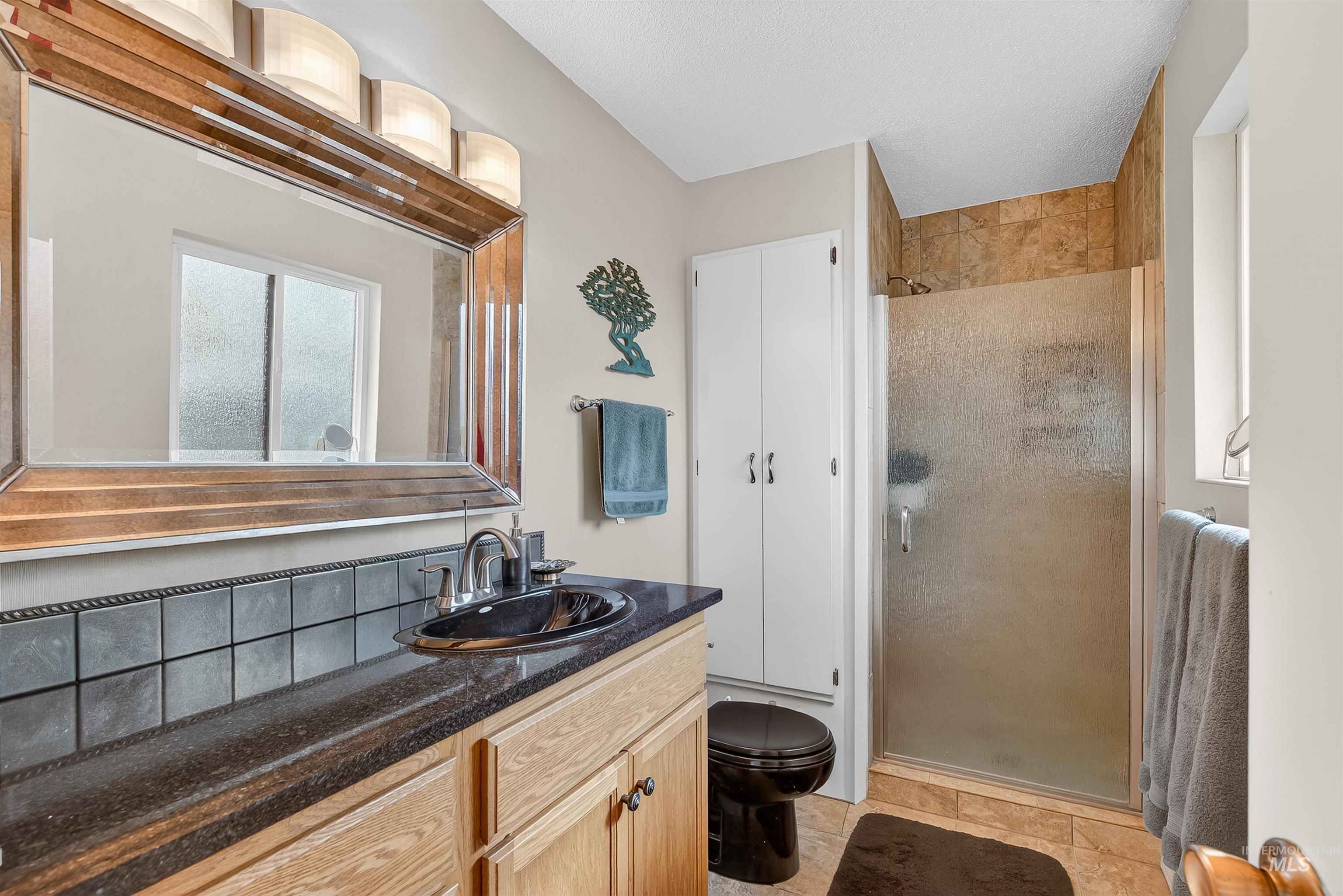 3430 Meadowlark Drive, Lewiston, Idaho 83501, 5 Bedrooms, 3 Bathrooms, Residential For Sale, Price $540,000,MLS 98975700