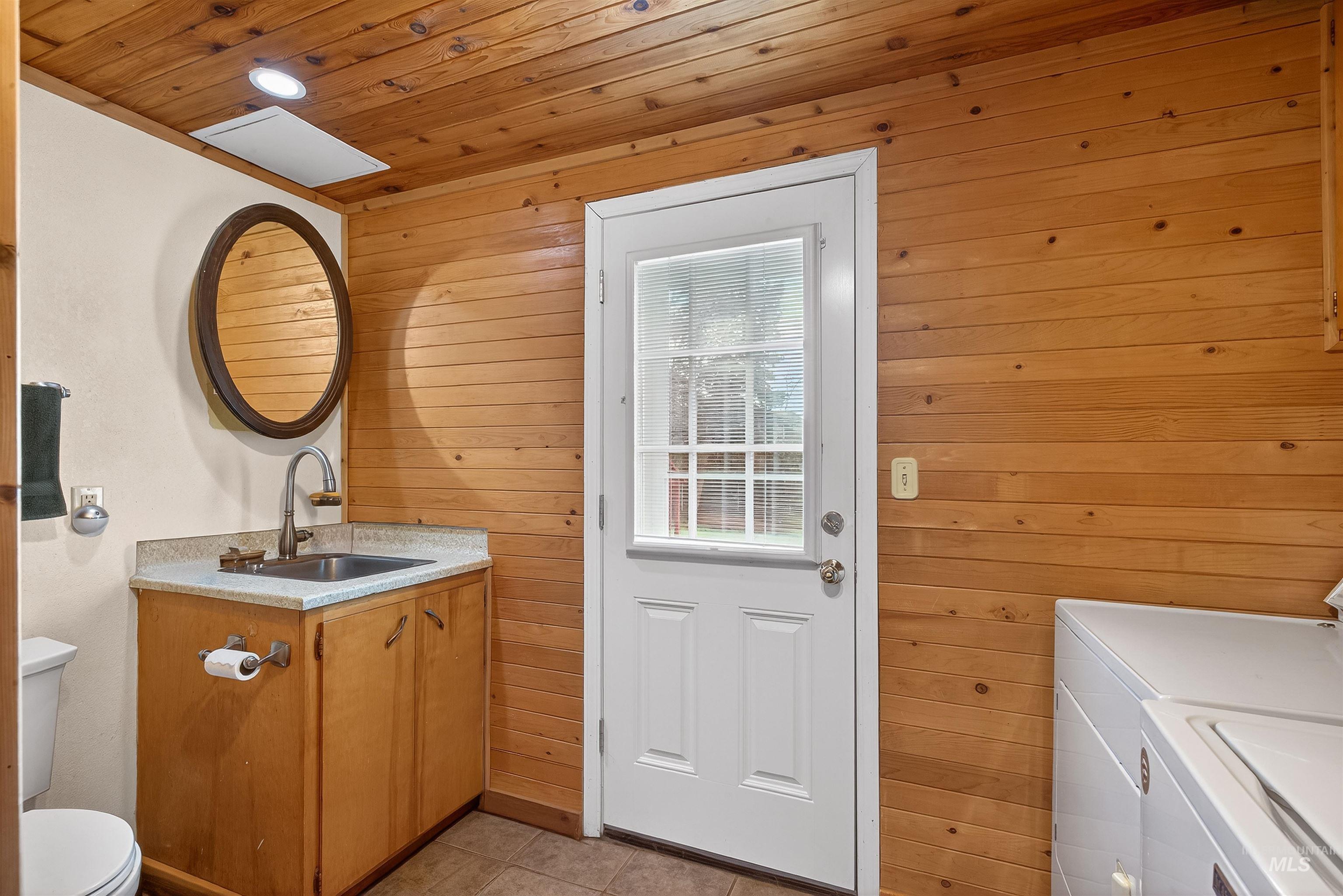 3430 Meadowlark Drive, Lewiston, Idaho 83501, 5 Bedrooms, 3 Bathrooms, Residential For Sale, Price $540,000,MLS 98975700