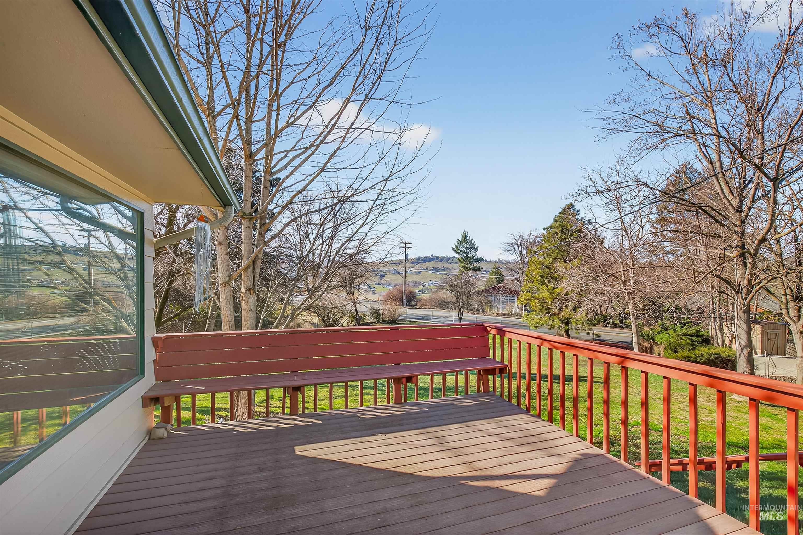 3430 Meadowlark Drive, Lewiston, Idaho 83501, 5 Bedrooms, 3 Bathrooms, Residential For Sale, Price $540,000,MLS 98975700