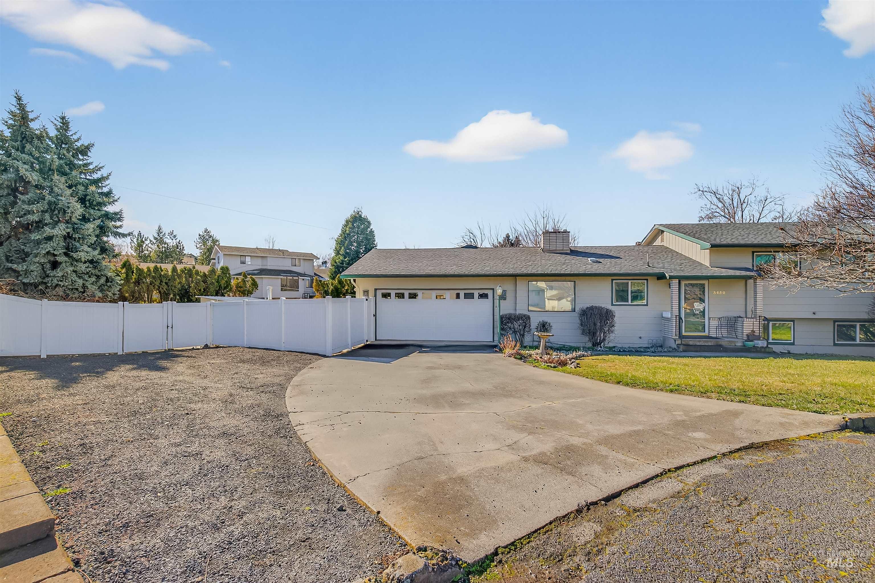 3430 Meadowlark Drive, Lewiston, Idaho 83501, 5 Bedrooms, 3 Bathrooms, Residential For Sale, Price $540,000,MLS 98975700