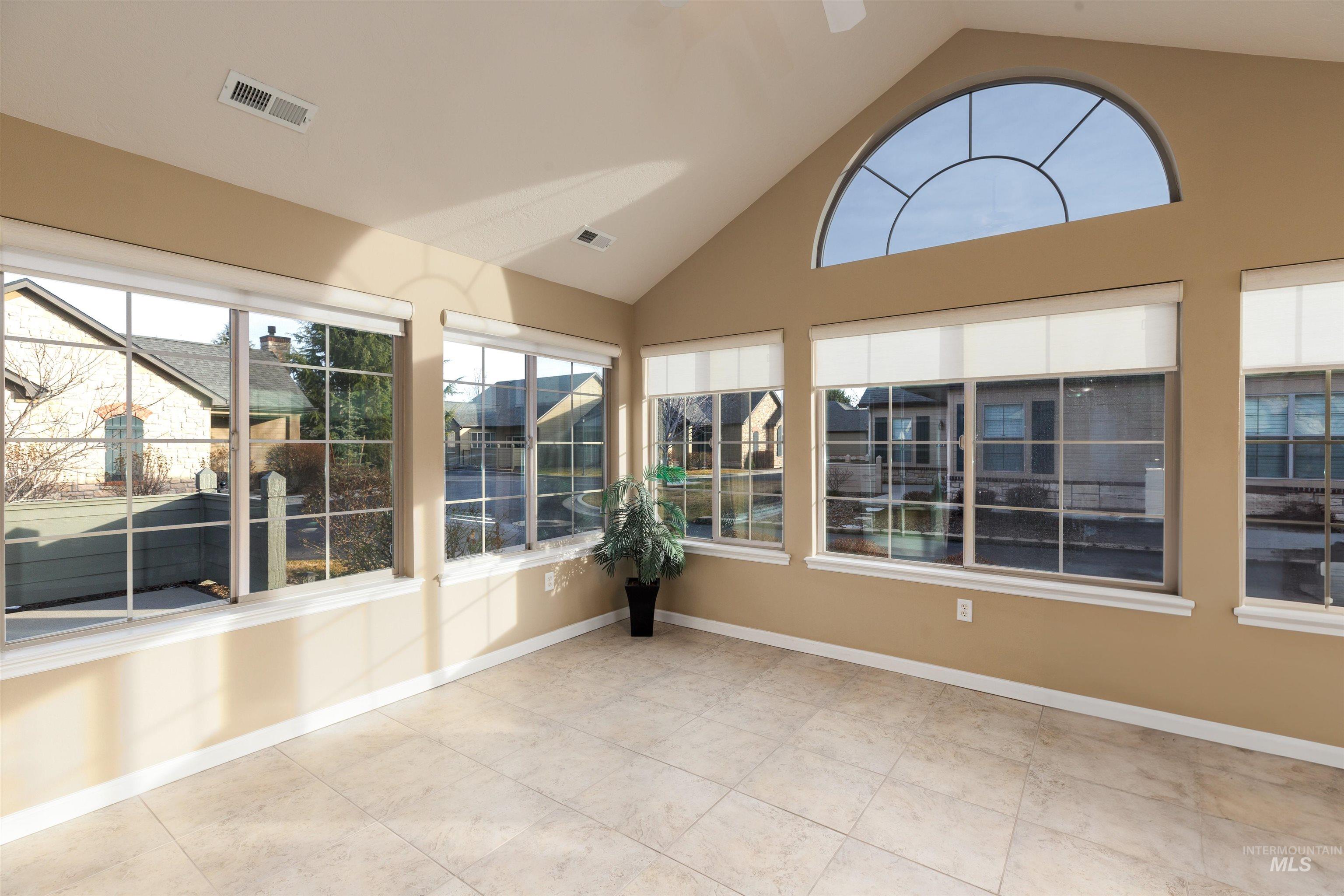 2858 N Cloverdale Rd, Boise, Idaho 83713, 2 Bedrooms, 2 Bathrooms, Residential For Sale, Price $450,000, 98975702