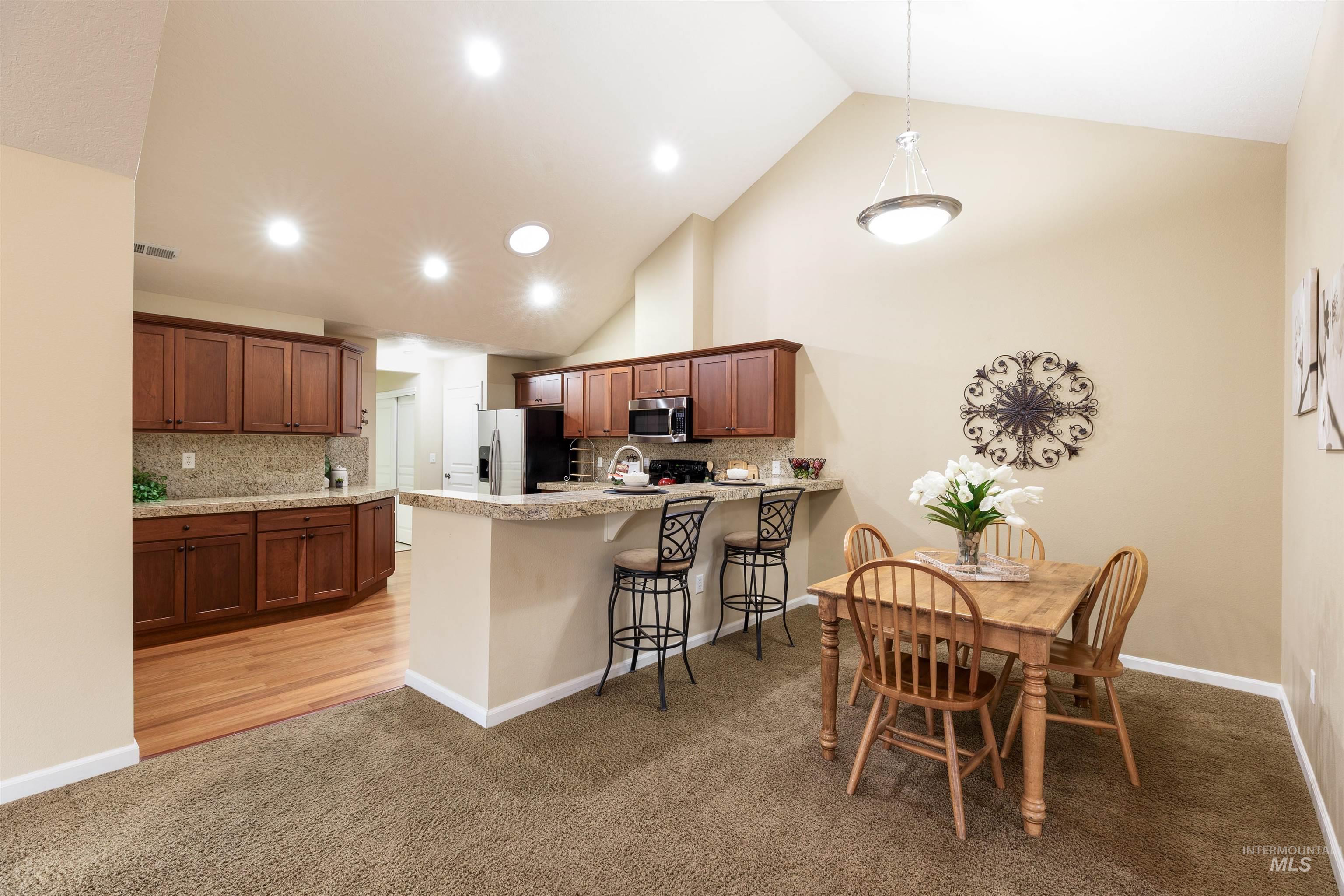 2858 N Cloverdale Rd, Boise, Idaho 83713, 2 Bedrooms, 2 Bathrooms, Residential For Sale, Price $450,000, 98975702