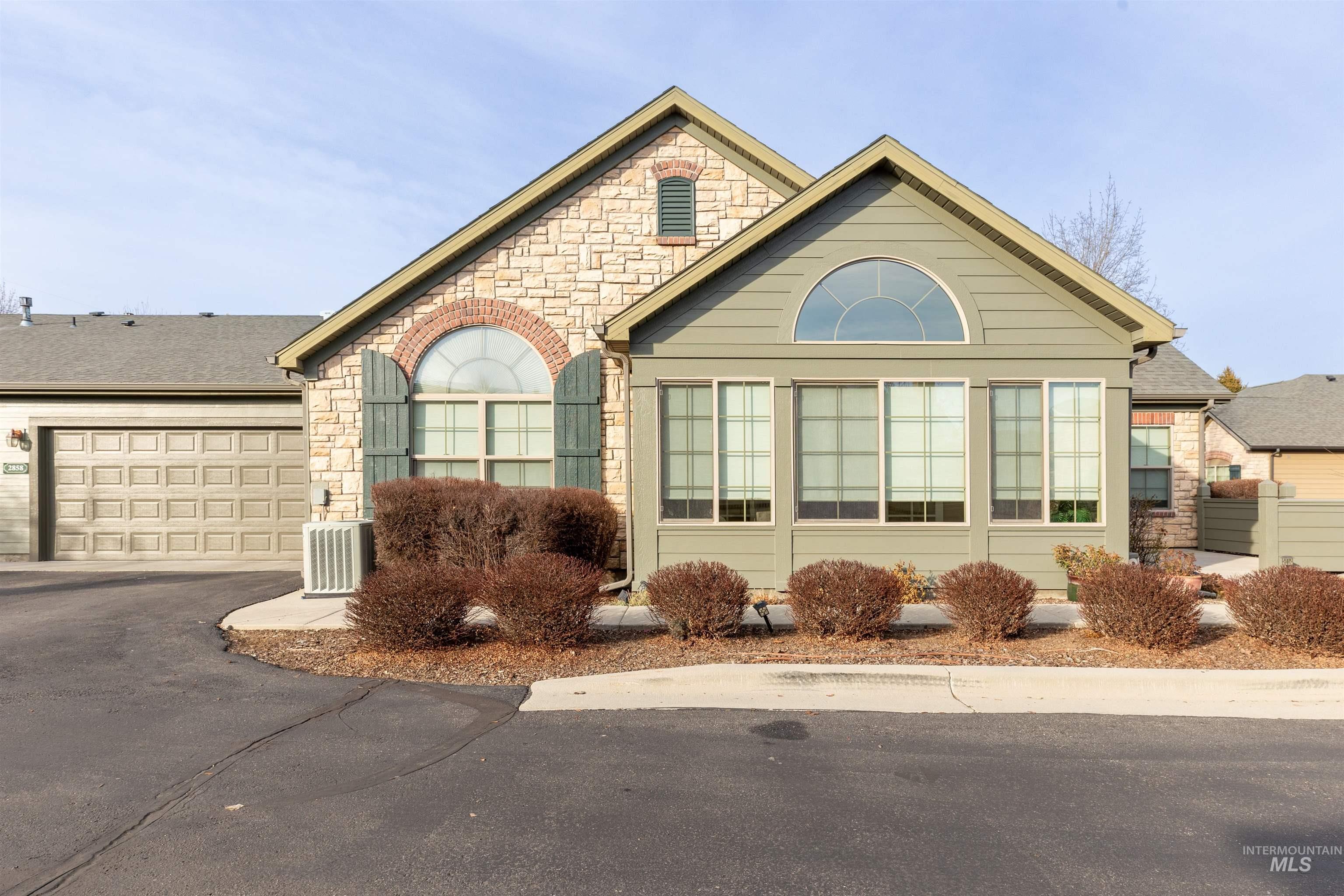 2858 N Cloverdale Rd, Boise, Idaho 83713, 2 Bedrooms, 2 Bathrooms, Residential For Sale, Price $450,000, 98975702