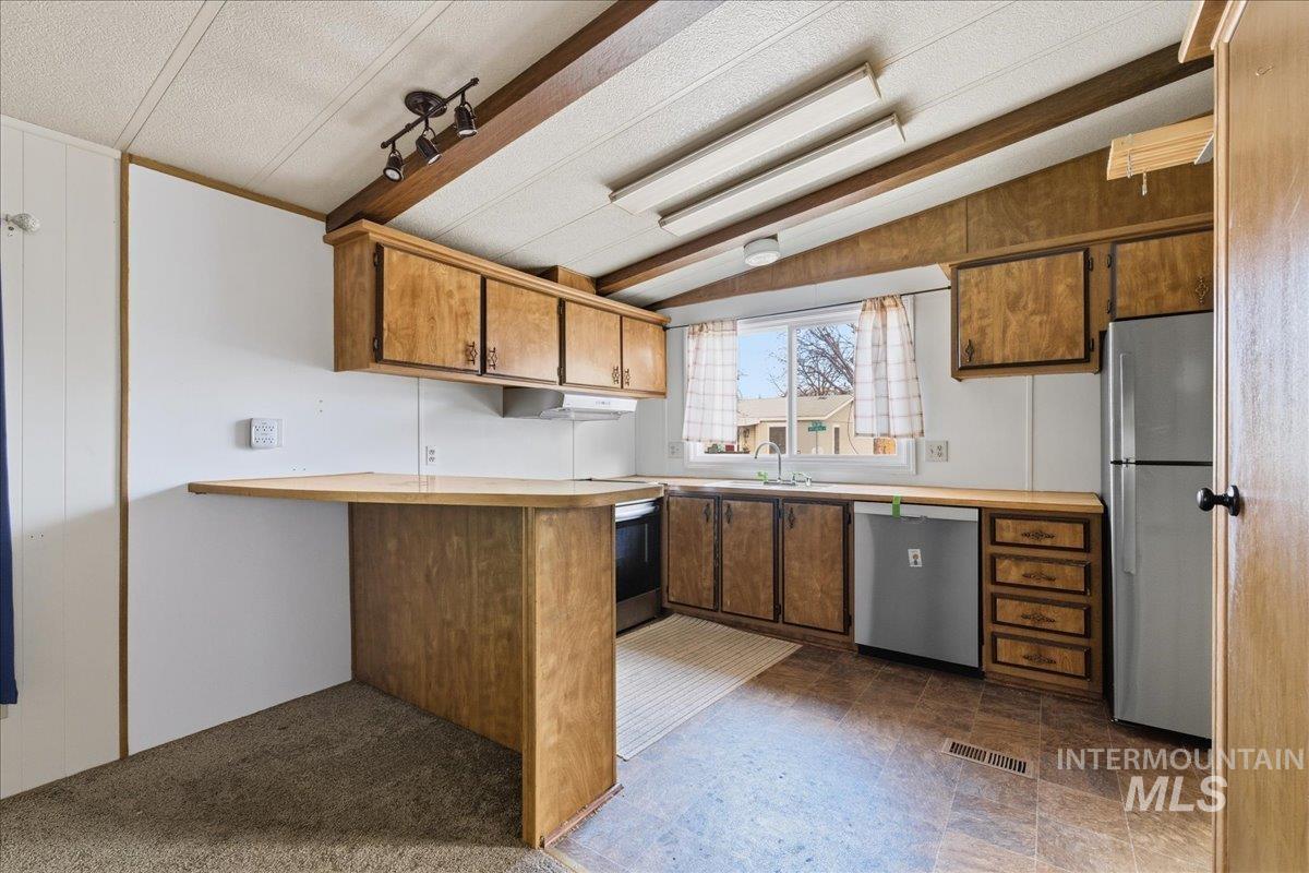 7935 W Appomattox Lane, Boise, Idaho 83714, 3 Bedrooms, 2 Bathrooms, Residential For Sale, Price $115,000, 98975707