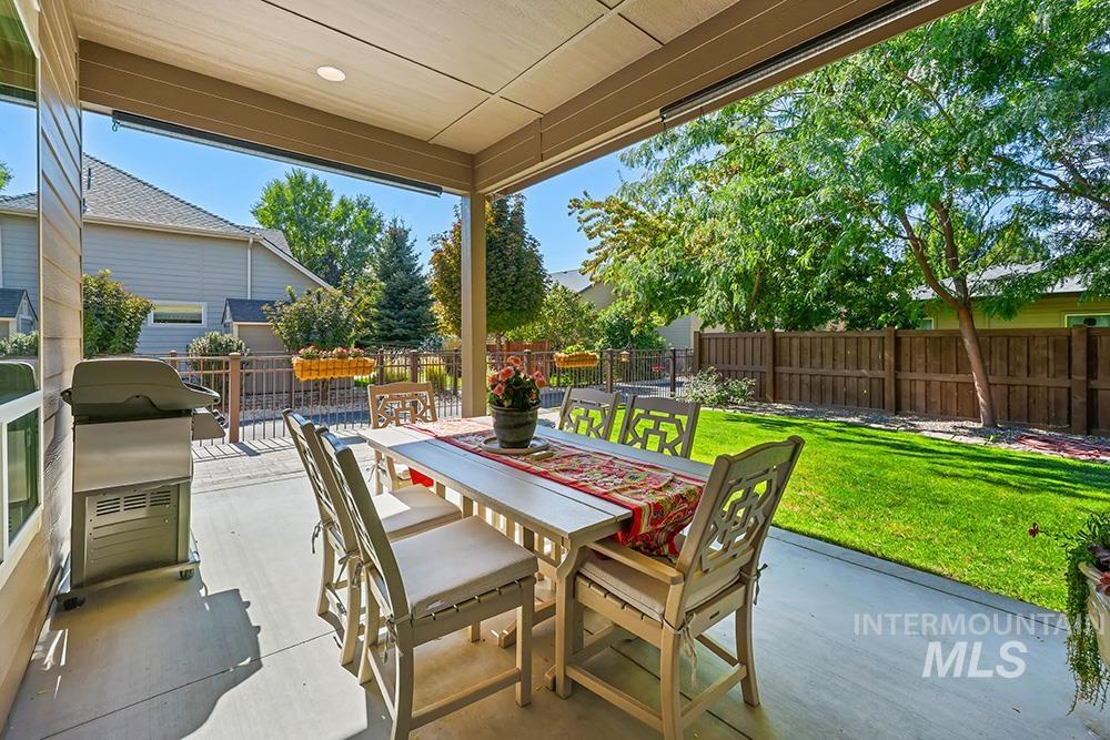 5893 N Senita Hills Ave, Meridian, Idaho 83646, 4 Bedrooms, 2.5 Bathrooms, Residential For Sale, Price $940,000,MLS 98975708