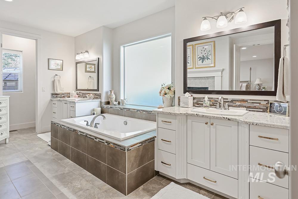 5893 N Senita Hills Ave, Meridian, Idaho 83646, 4 Bedrooms, 2.5 Bathrooms, Residential For Sale, Price $940,000,MLS 98975708