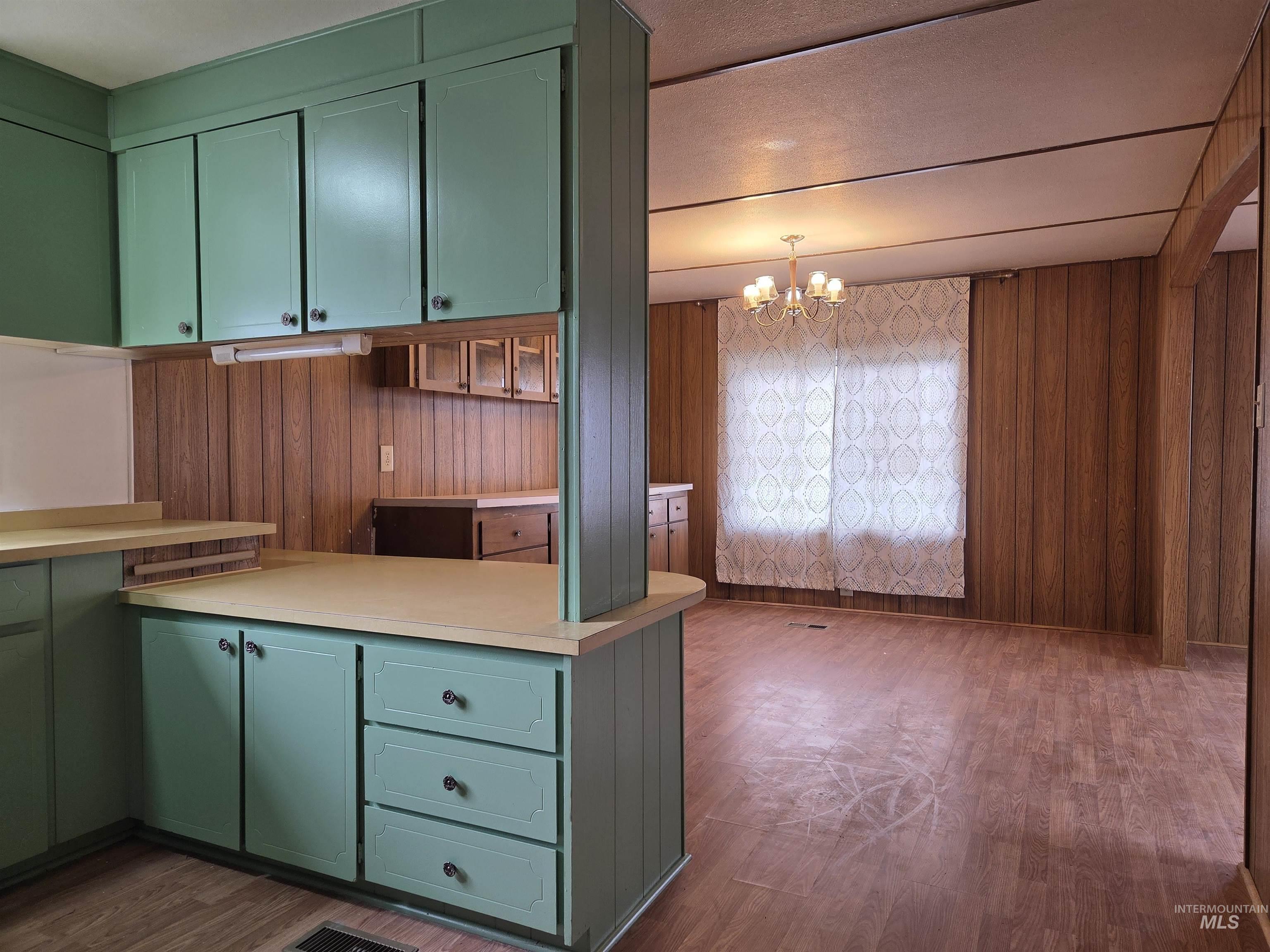 604 N Locust, Kuna, Idaho 83634, 3 Bedrooms, 1 Bathroom, Residential For Sale, Price $295,000, 98975711