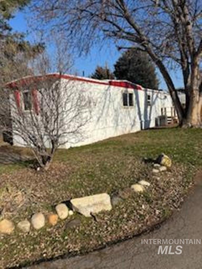 7701 W Ustick, Boise, Idaho 83704, 2 Bedrooms, 1.5 Bathrooms, Residential For Sale, Price $125,000, 98975715