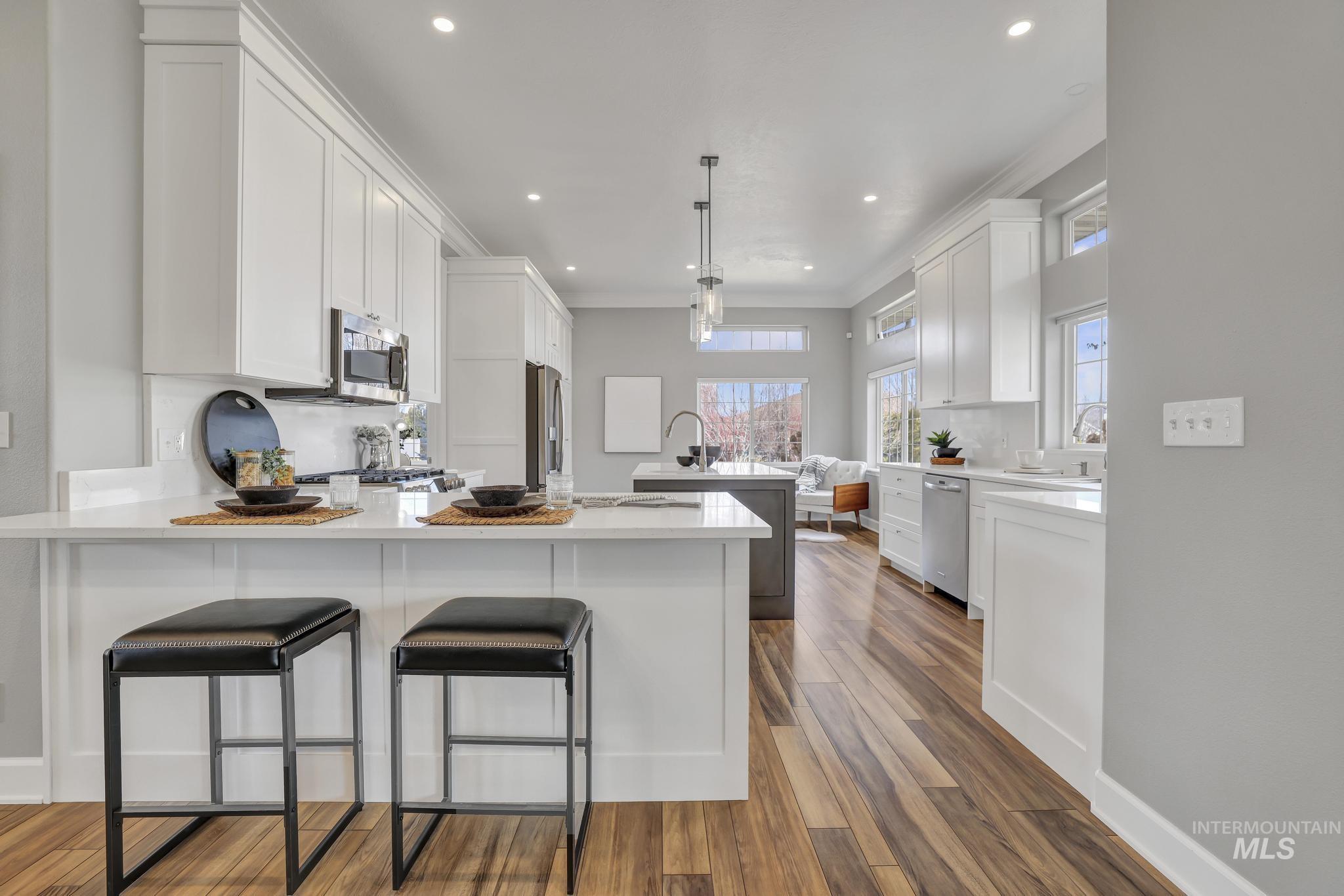 1965 Candleridge dr, Twin Falls, Idaho 83301, 3 Bedrooms, 2.5 Bathrooms, Residential For Sale, Price $865,000,MLS 98975718