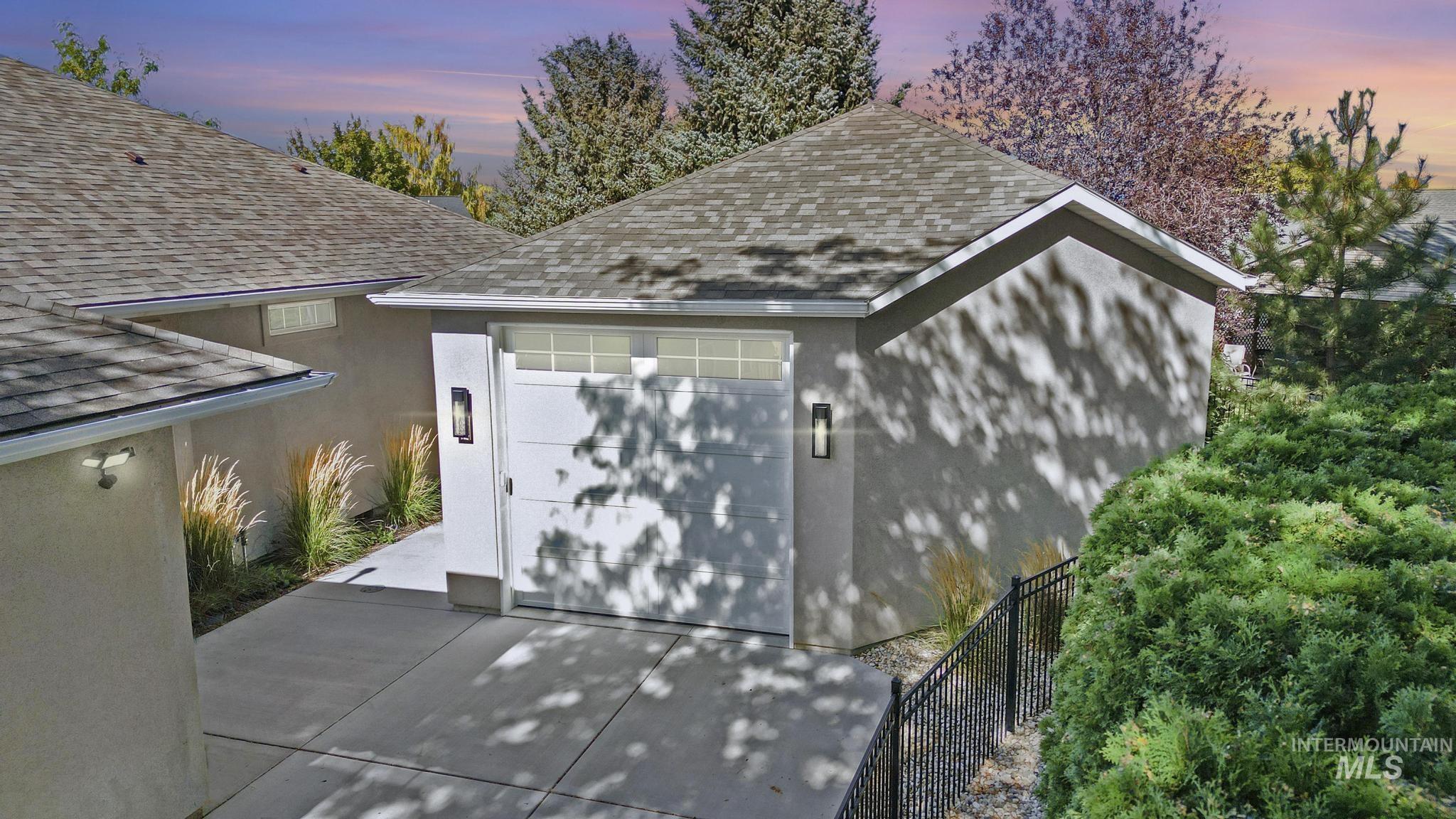 1965 Candleridge dr, Twin Falls, Idaho 83301, 3 Bedrooms, 2.5 Bathrooms, Residential For Sale, Price $865,000,MLS 98975718