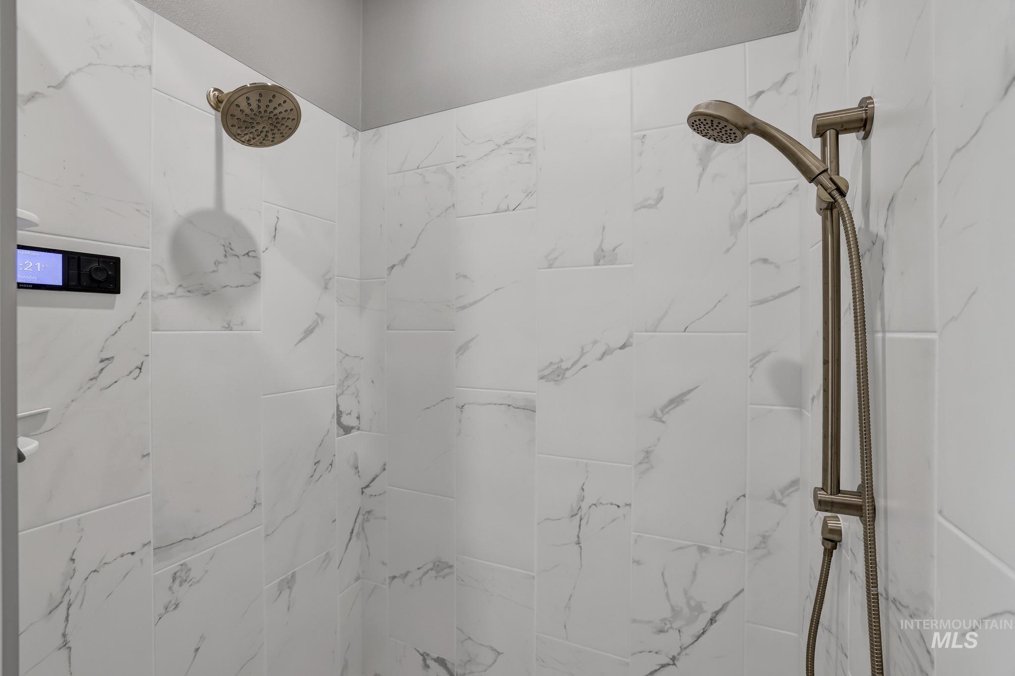 1965 Candleridge dr, Twin Falls, Idaho 83301, 3 Bedrooms, 2.5 Bathrooms, Residential For Sale, Price $865,000,MLS 98975718