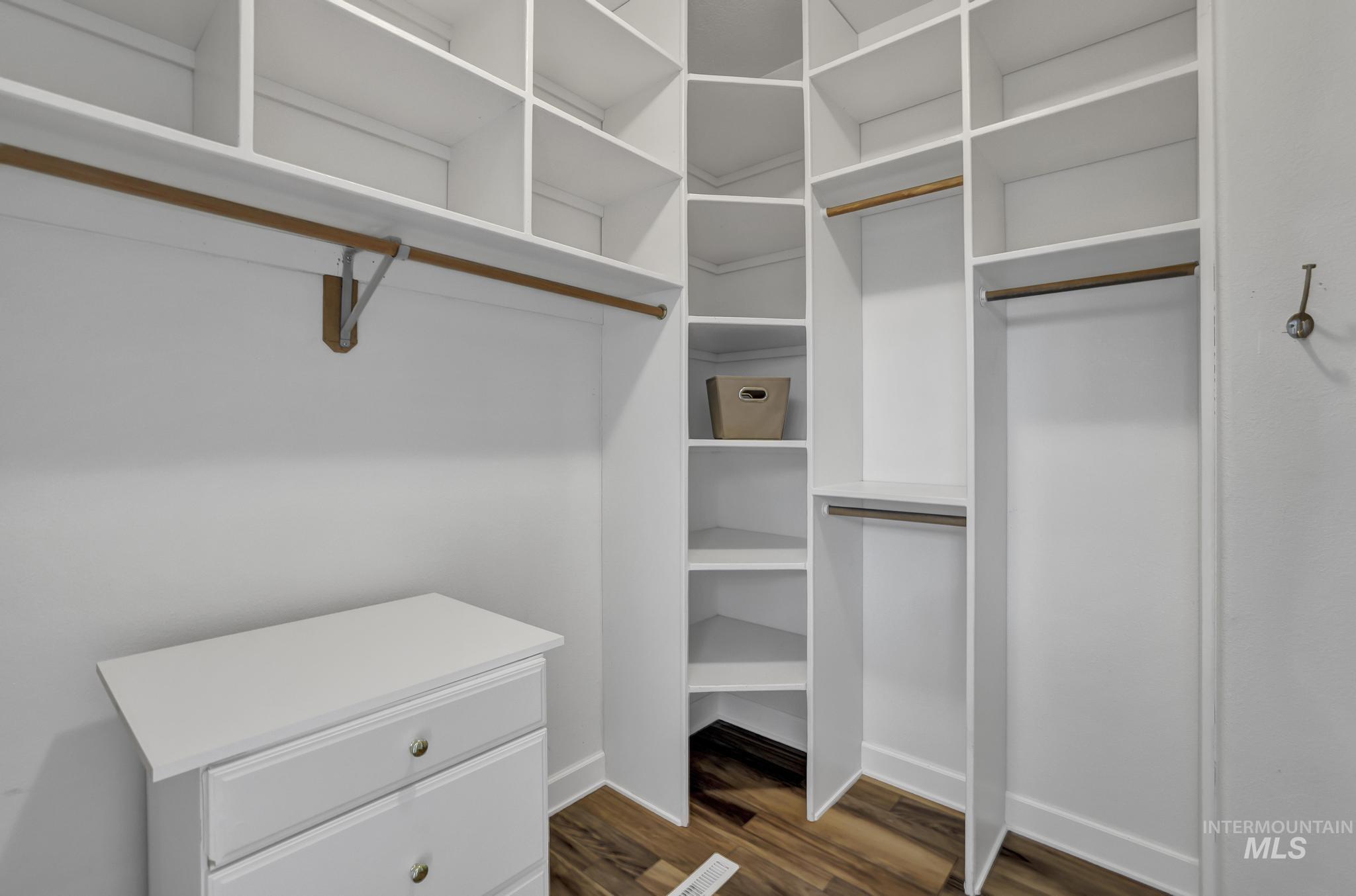 1965 Candleridge dr, Twin Falls, Idaho 83301, 3 Bedrooms, 2.5 Bathrooms, Residential For Sale, Price $865,000,MLS 98975718