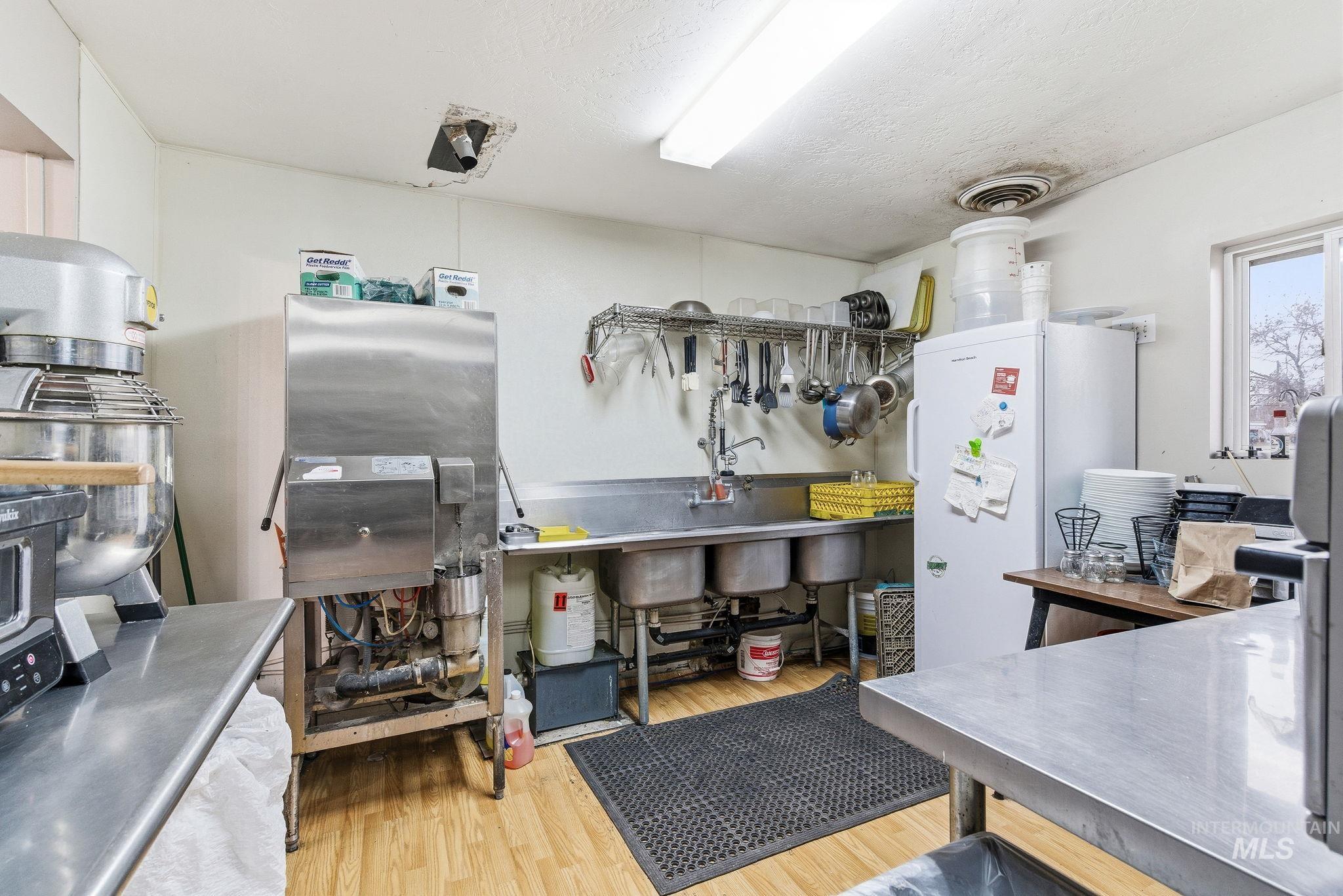 105 E 4th, Emmett, Idaho 83617, Business/Commercial For Sale, Price $495,000, 98975721