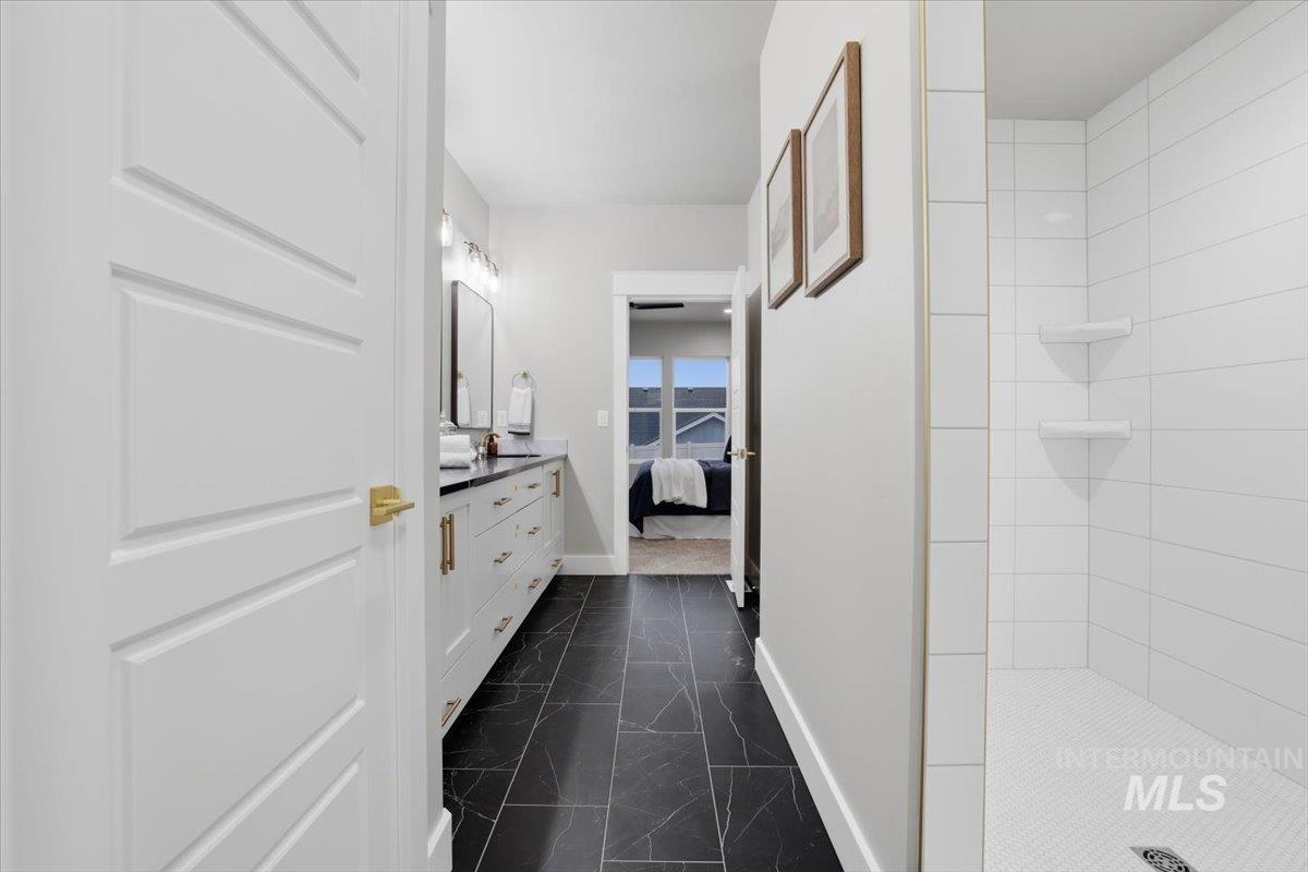 2654 Soulen Dr, Emmett, Idaho 83617, 3 Bedrooms, 2 Bathrooms, Residential For Sale, Price $559,900,MLS 98975722