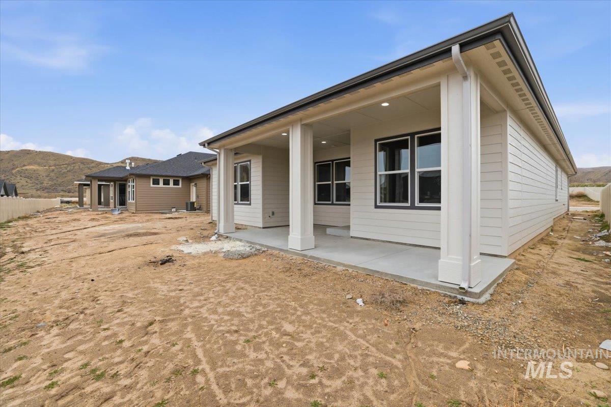 2654 Soulen Dr, Emmett, Idaho 83617, 3 Bedrooms, 2 Bathrooms, Residential For Sale, Price $559,900,MLS 98975722