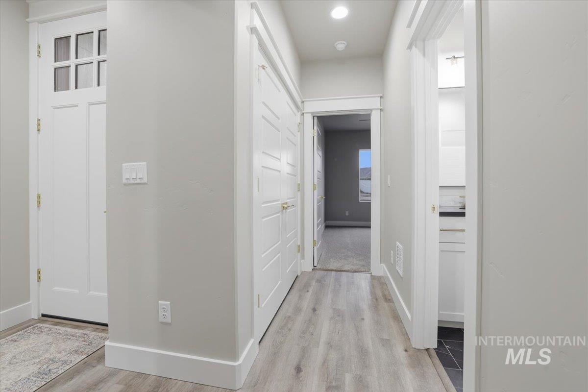 2654 Soulen Dr, Emmett, Idaho 83617, 3 Bedrooms, 2 Bathrooms, Residential For Sale, Price $559,900,MLS 98975722