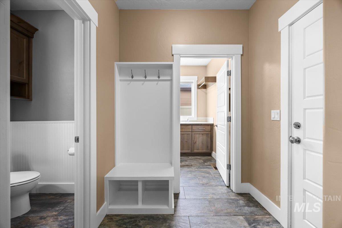 13557 Signorello St, Caldwell, Idaho 83607, 4 Bedrooms, 2.5 Bathrooms, Residential For Sale, Price $619,000,MLS 98975723