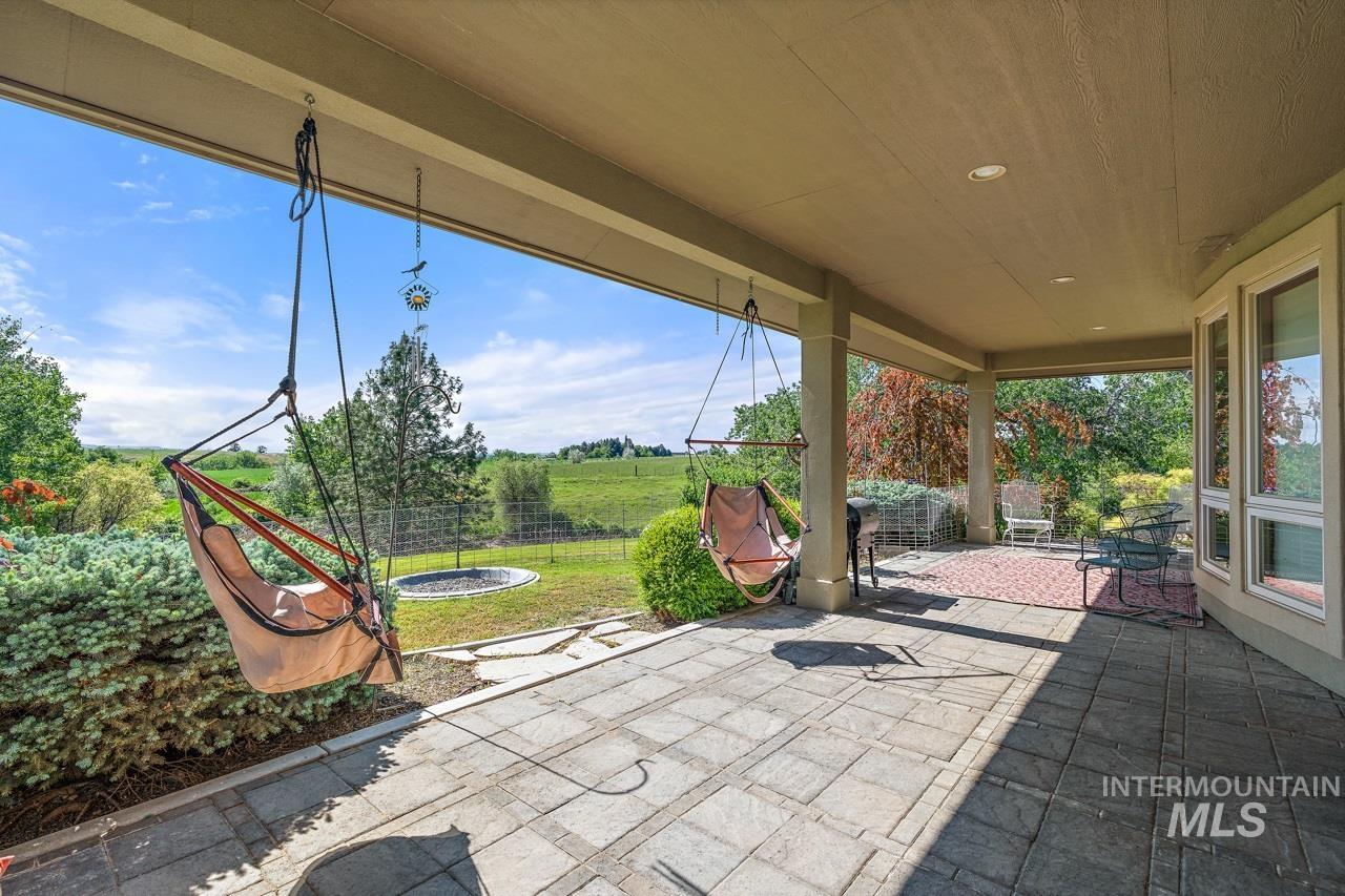 4532 Oak Road, Ontario, Oregon 97914, 4 Bedrooms, 2.5 Bathrooms, Residential For Sale, Price $1,549,000,MLS 98975726