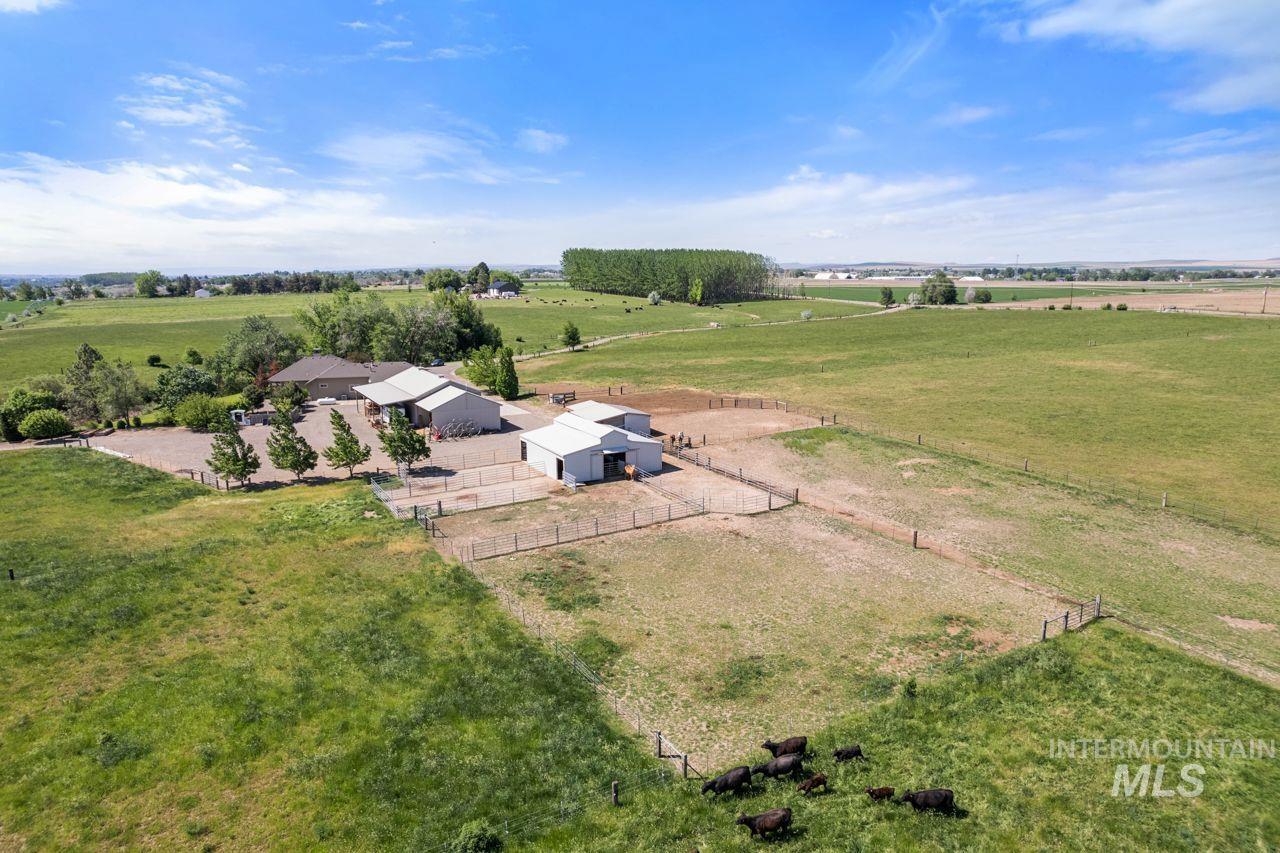 4532 Oak Road, Ontario, Oregon 97914, 4 Bedrooms, 2.5 Bathrooms, Residential For Sale, Price $1,549,000,MLS 98975726