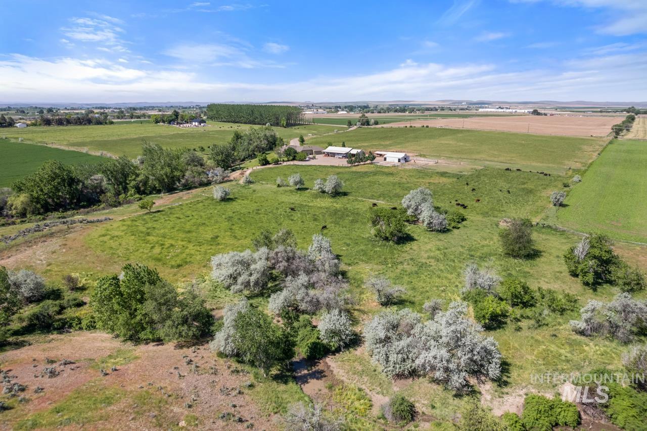 4532 Oak Road, Ontario, Oregon 97914, 4 Bedrooms, 2.5 Bathrooms, Residential For Sale, Price $1,549,000,MLS 98975726