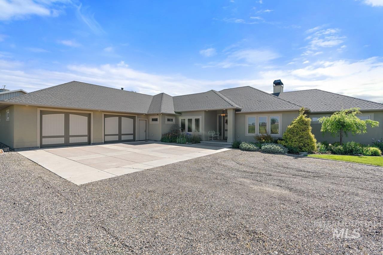 4532 Oak Road, Ontario, Oregon 97914, 4 Bedrooms, 2.5 Bathrooms, Residential For Sale, Price $1,549,000,MLS 98975726