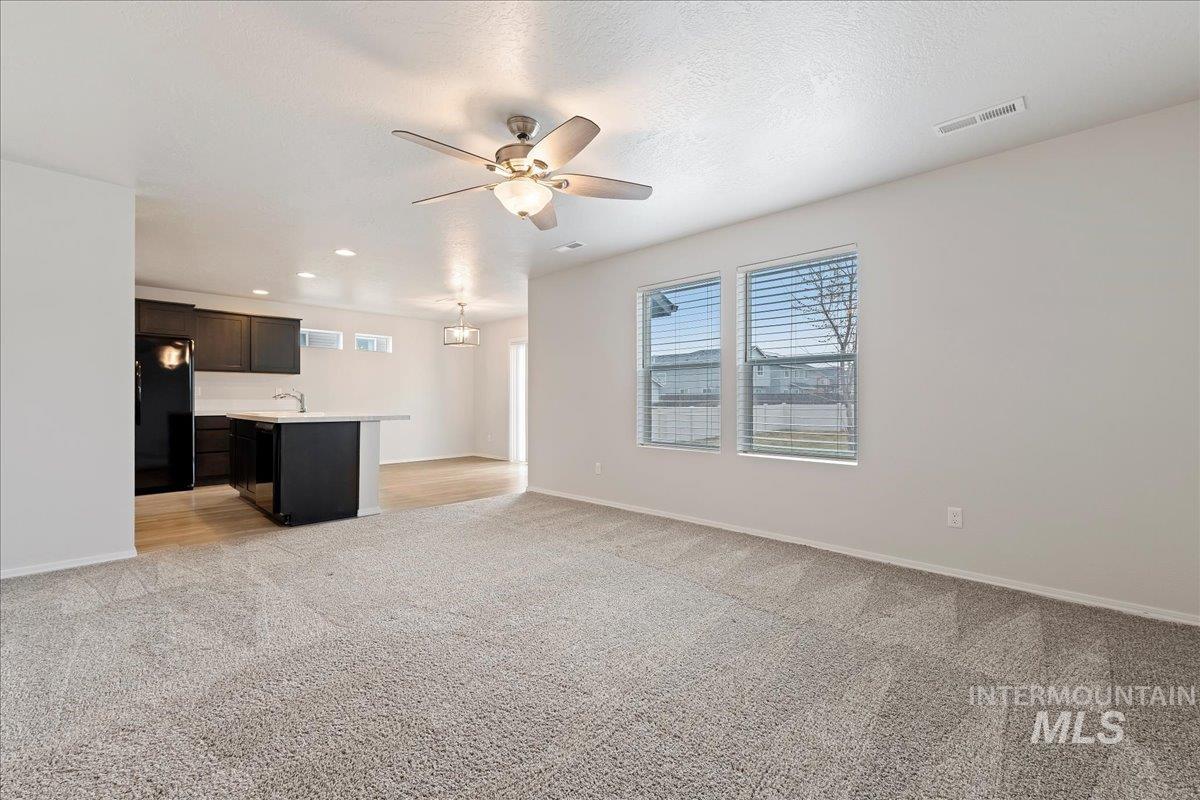 978 W Woodpine St, Meridian, Idaho 83646-6060, 3 Bedrooms, 2.5 Bathrooms, Residential For Sale, Price $384,990,MLS 98975727