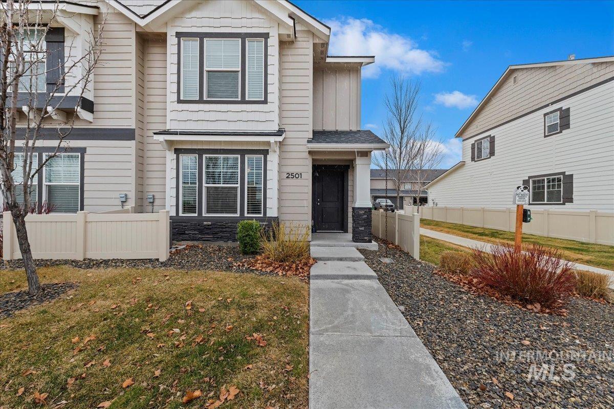 2501 E Goldstone St, Meridian, Idaho 83642-5374, 2 Bedrooms, 2.5 Bathrooms, Residential For Sale, Price $349,990,MLS 98975729