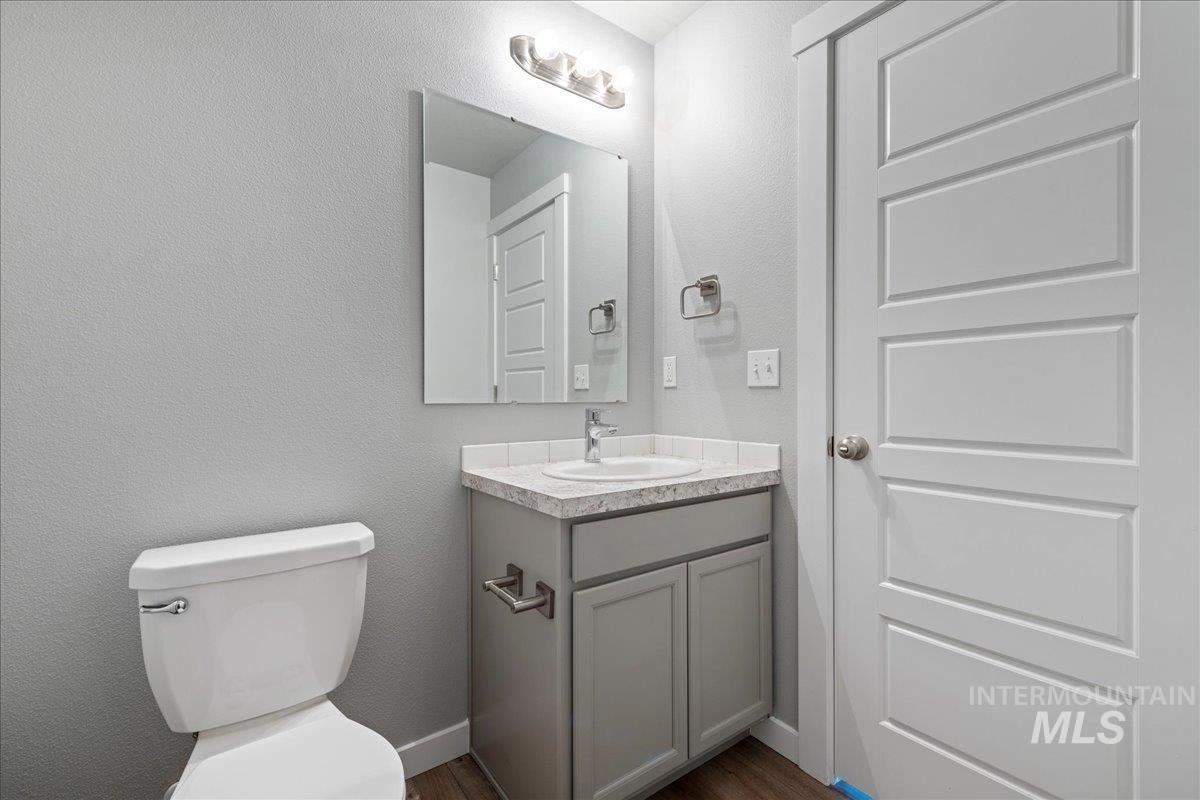 2513 E Goldstone St, Meridian, Idaho 83642-5374, 3 Bedrooms, 2.5 Bathrooms, Residential For Sale, Price $380,990,MLS 98975732