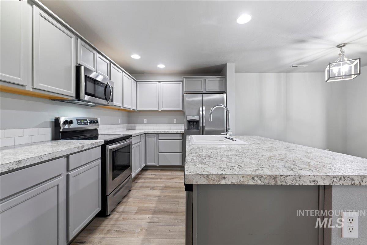 2513 E Goldstone St, Meridian, Idaho 83642-5374, 3 Bedrooms, 2.5 Bathrooms, Residential For Sale, Price $380,990,MLS 98975732