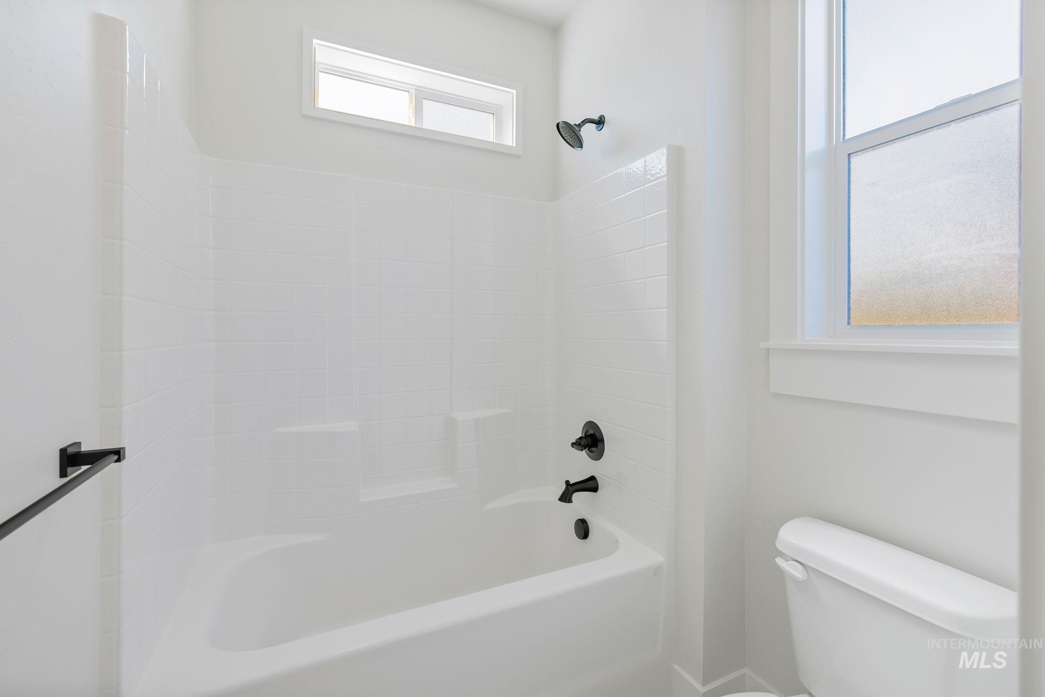 24 Bridger St, Cascade, Idaho 83611, 2 Bedrooms, 2.5 Bathrooms, Residential For Sale, Price $504,900,MLS 98975734