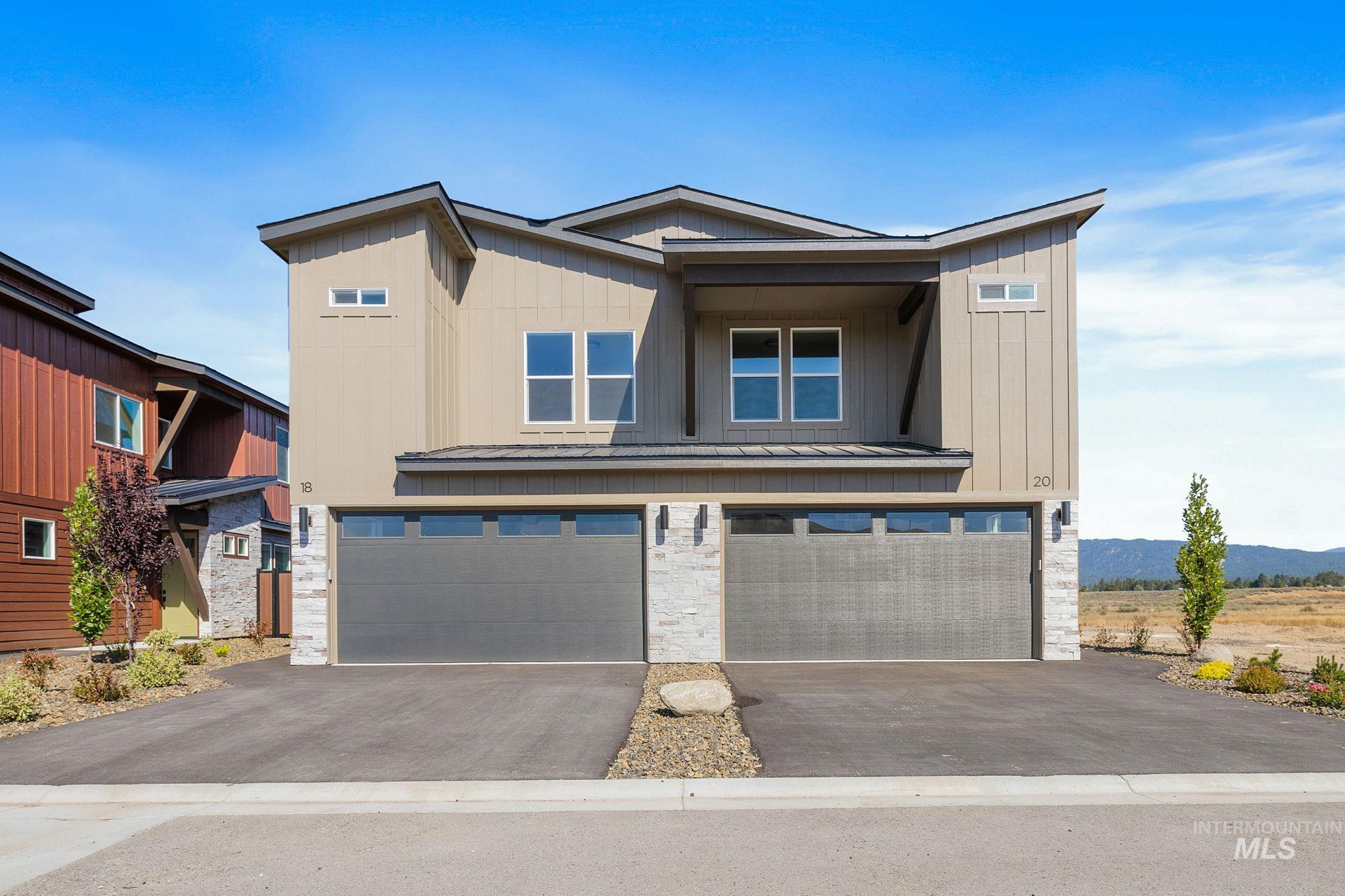 18 Ogden St, Cascade, Idaho 83611, 3 Bedrooms, 2.5 Bathrooms, Residential For Sale, Price $479,900,MLS 98975736