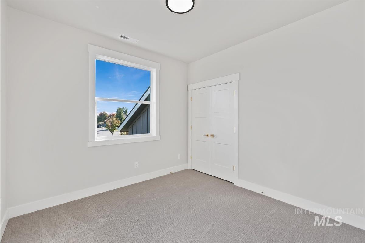 527 Hidden Mill Ct, Middleton, Idaho 83644, 4 Bedrooms, 3 Bathrooms, Residential For Sale, Price $624,900,MLS 98975739