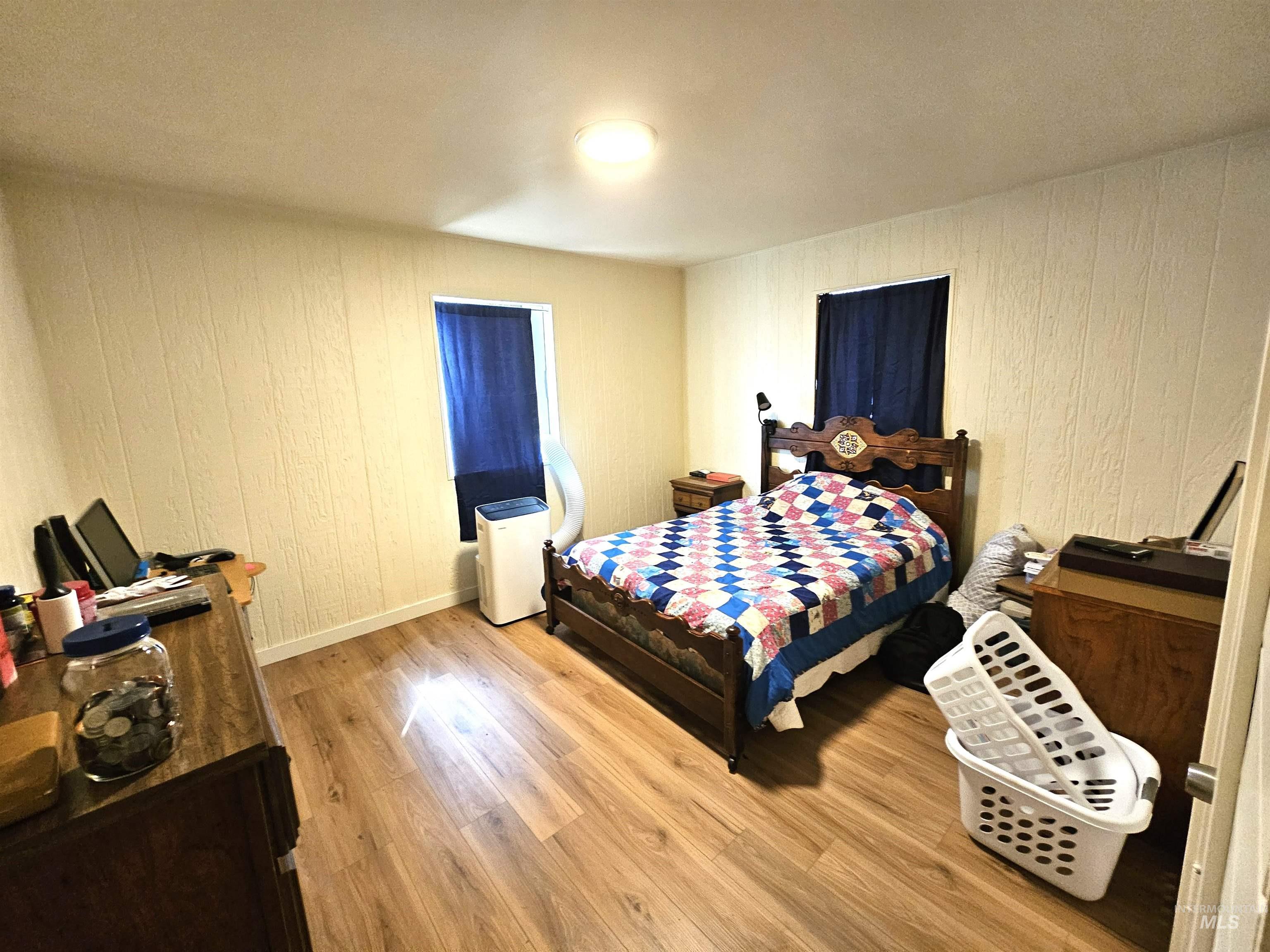 1407 & 1407 1/2 Burrell Ave, Lewiston, Idaho 83501, 3 Bedrooms, 1 Bathroom, Residential Income For Sale, Price $450,000, 98975743