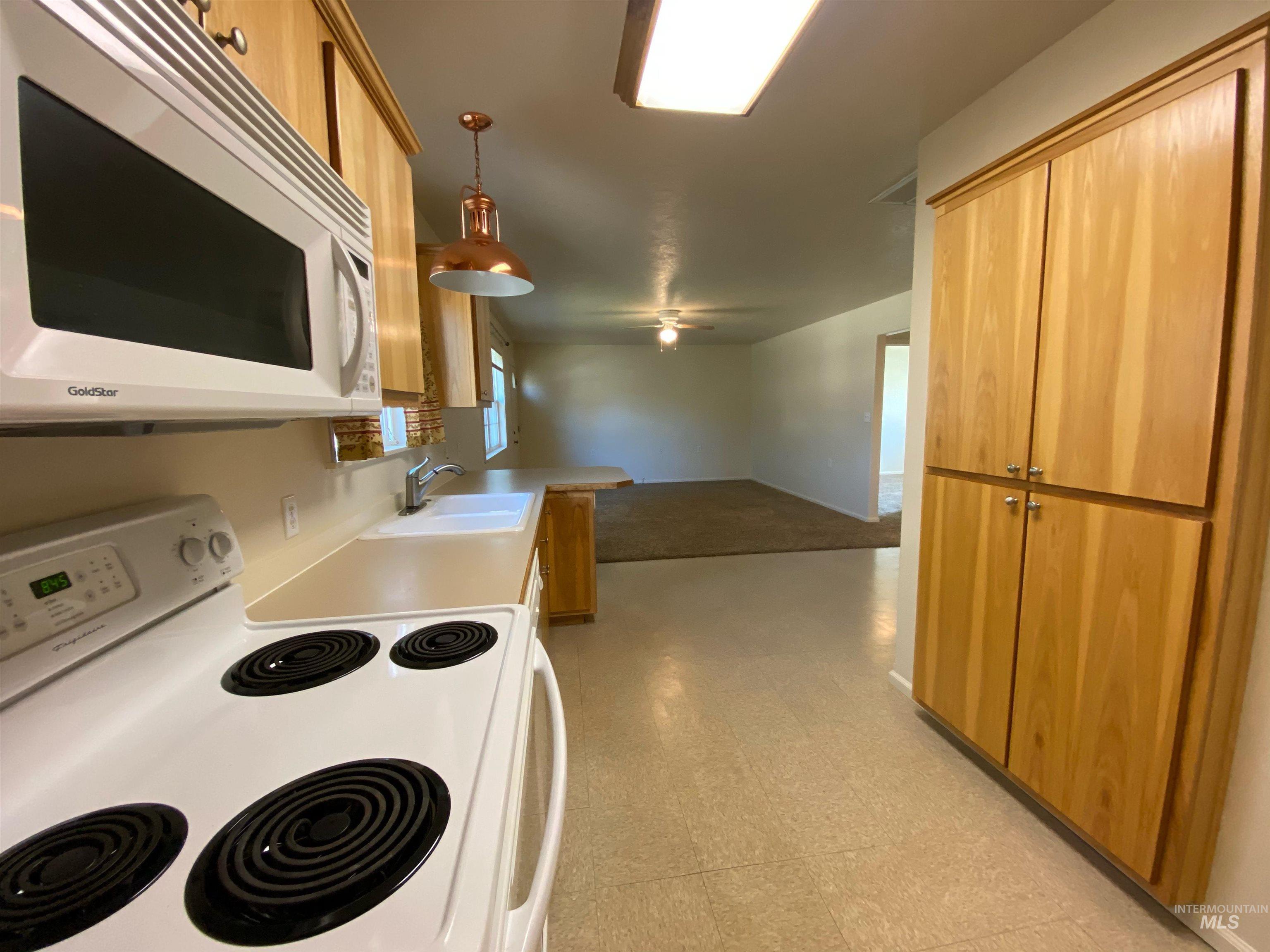 109 Adams St., Horseshoe Bend, Idaho 83629, 2 Bedrooms, 1 Bathroom, Residential Income For Sale, Price $749,900, 98975745