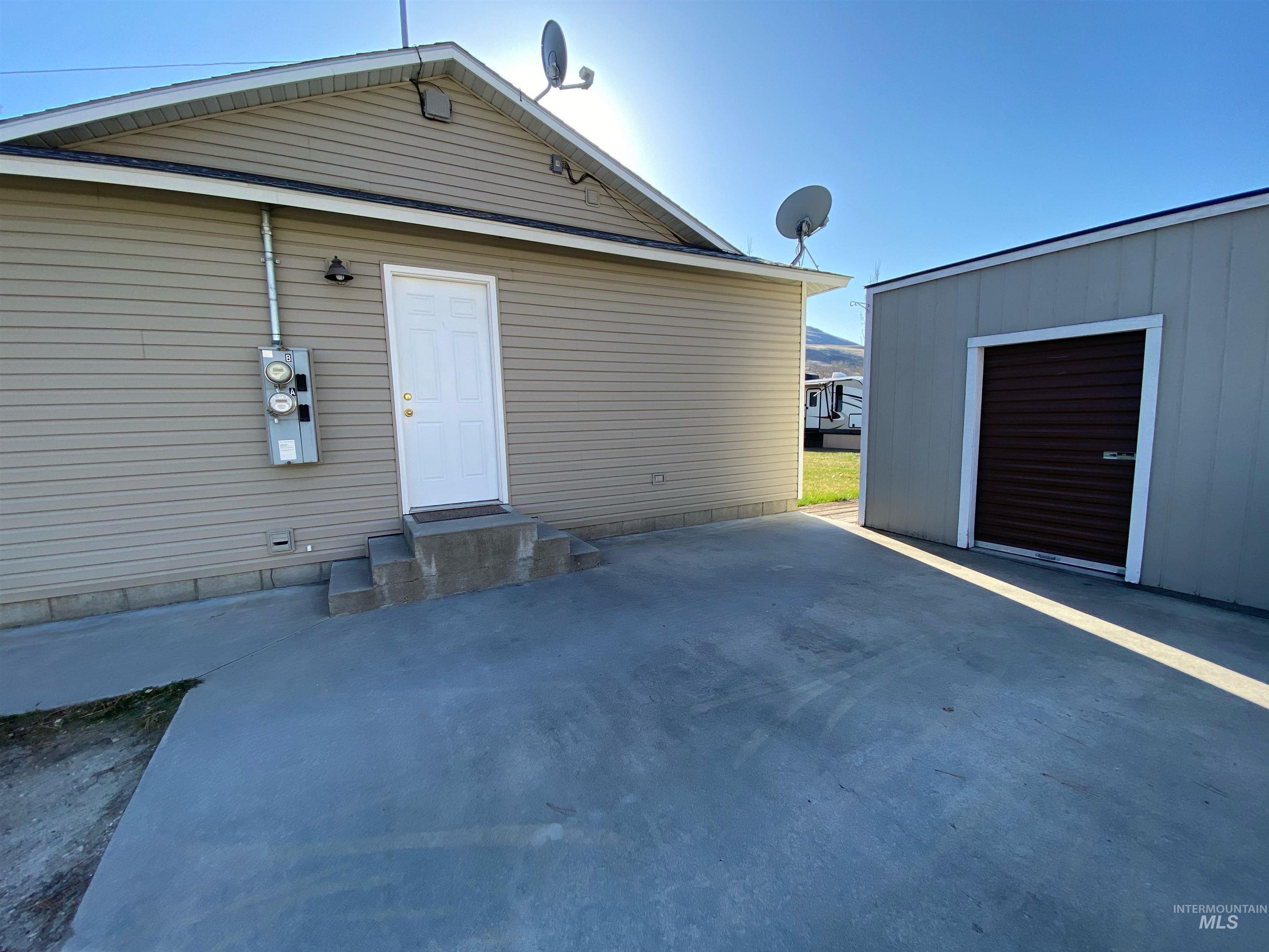 109 Adams St., Horseshoe Bend, Idaho 83629, 2 Bedrooms, 1 Bathroom, Residential Income For Sale, Price $749,900, 98975745