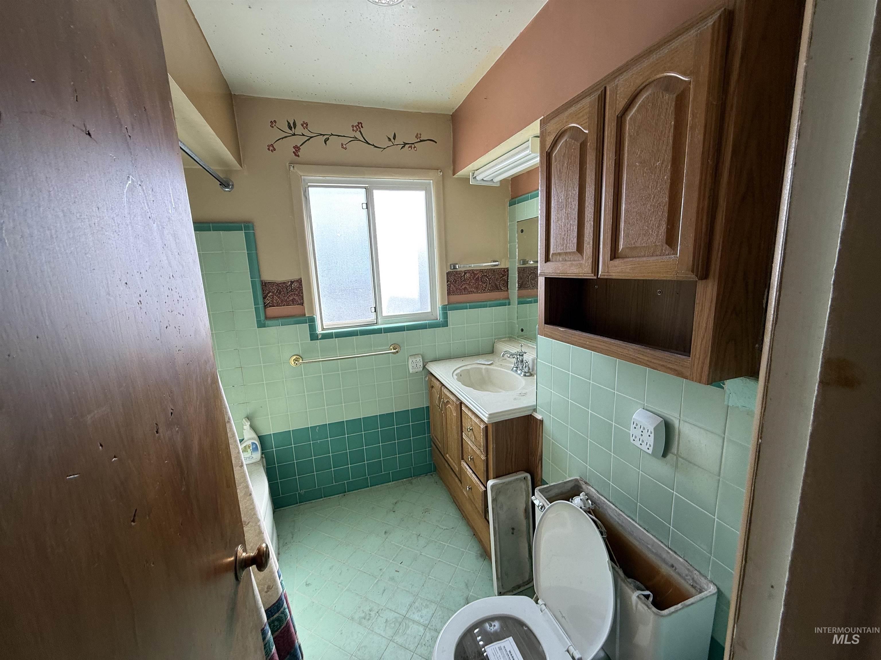 75 S 2nd West, Bancroft, Idaho 83217, 4 Bedrooms, 1 Bathroom, Residential For Sale, Price $116,900, 98975747