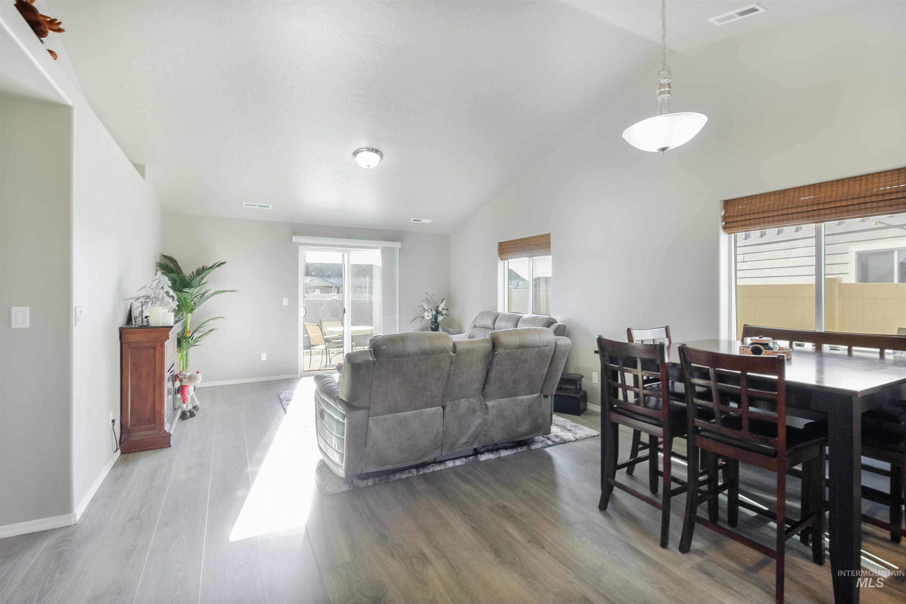 1847 E Mesa Falls St, Kuna, Idaho 83634, 3 Bedrooms, 2 Bathrooms, Residential For Sale, Price $375,000,MLS 98975753