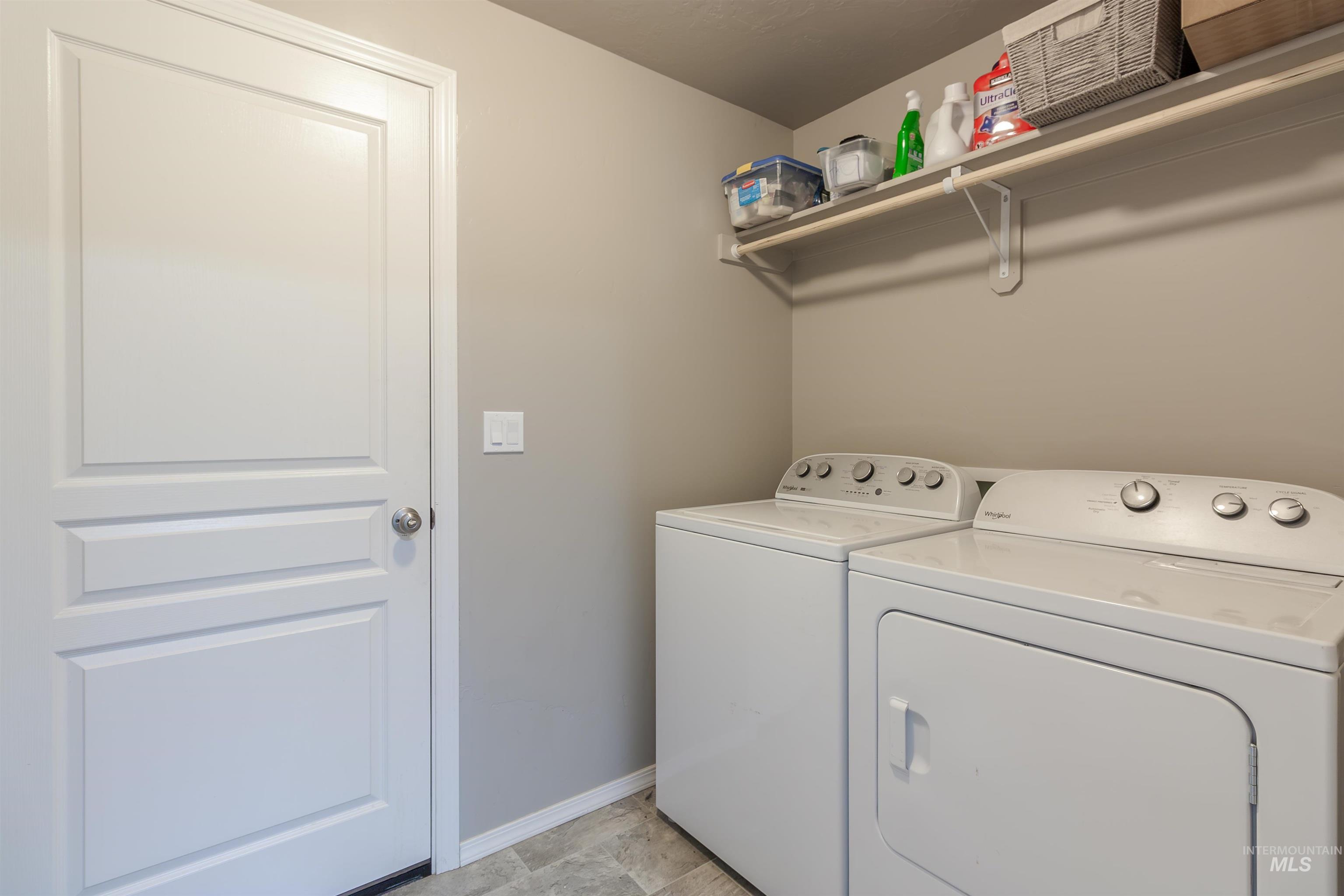 1847 E Mesa Falls St, Kuna, Idaho 83634, 3 Bedrooms, 2 Bathrooms, Residential For Sale, Price $375,000,MLS 98975753