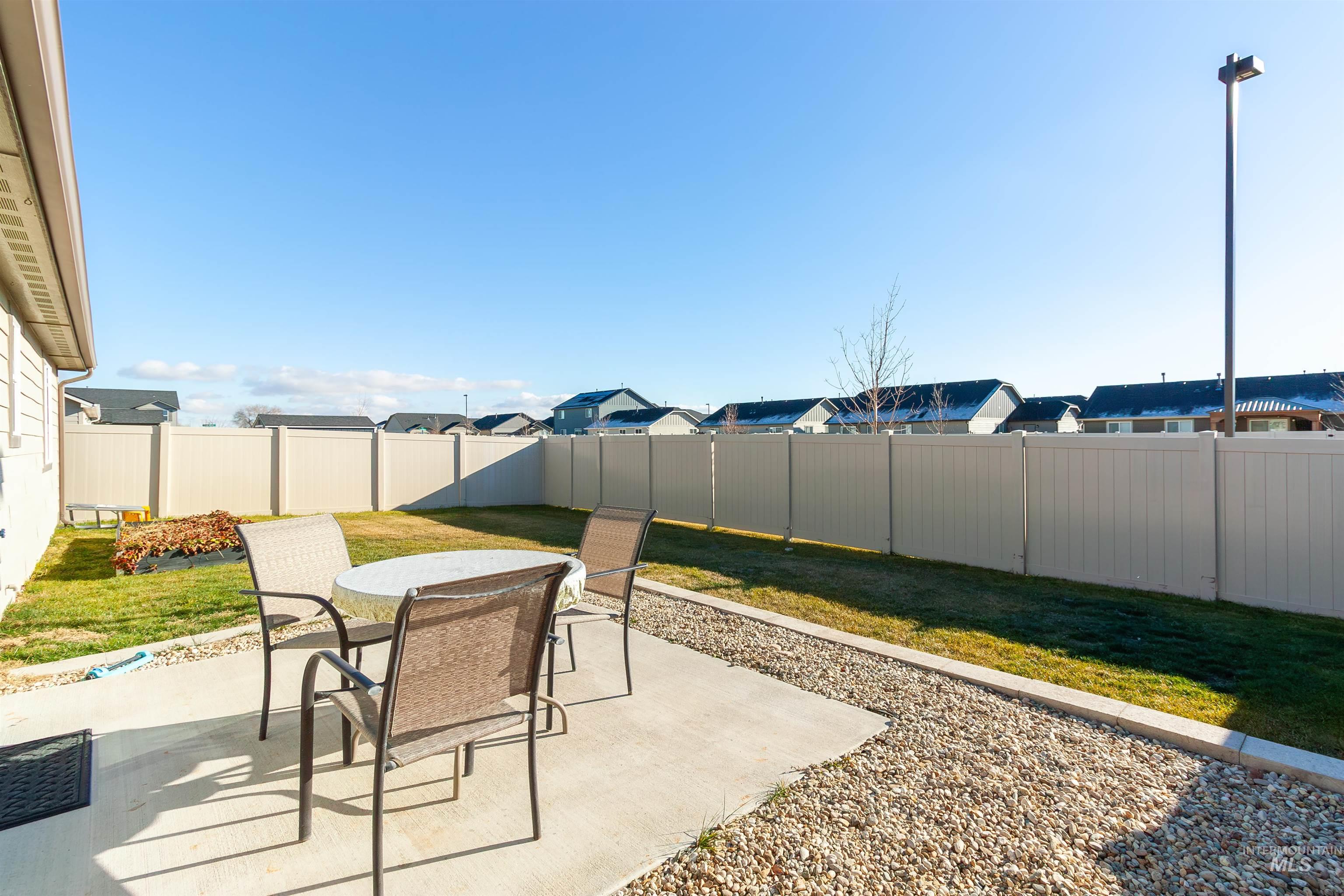 1847 E Mesa Falls St, Kuna, Idaho 83634, 3 Bedrooms, 2 Bathrooms, Residential For Sale, Price $375,000,MLS 98975753