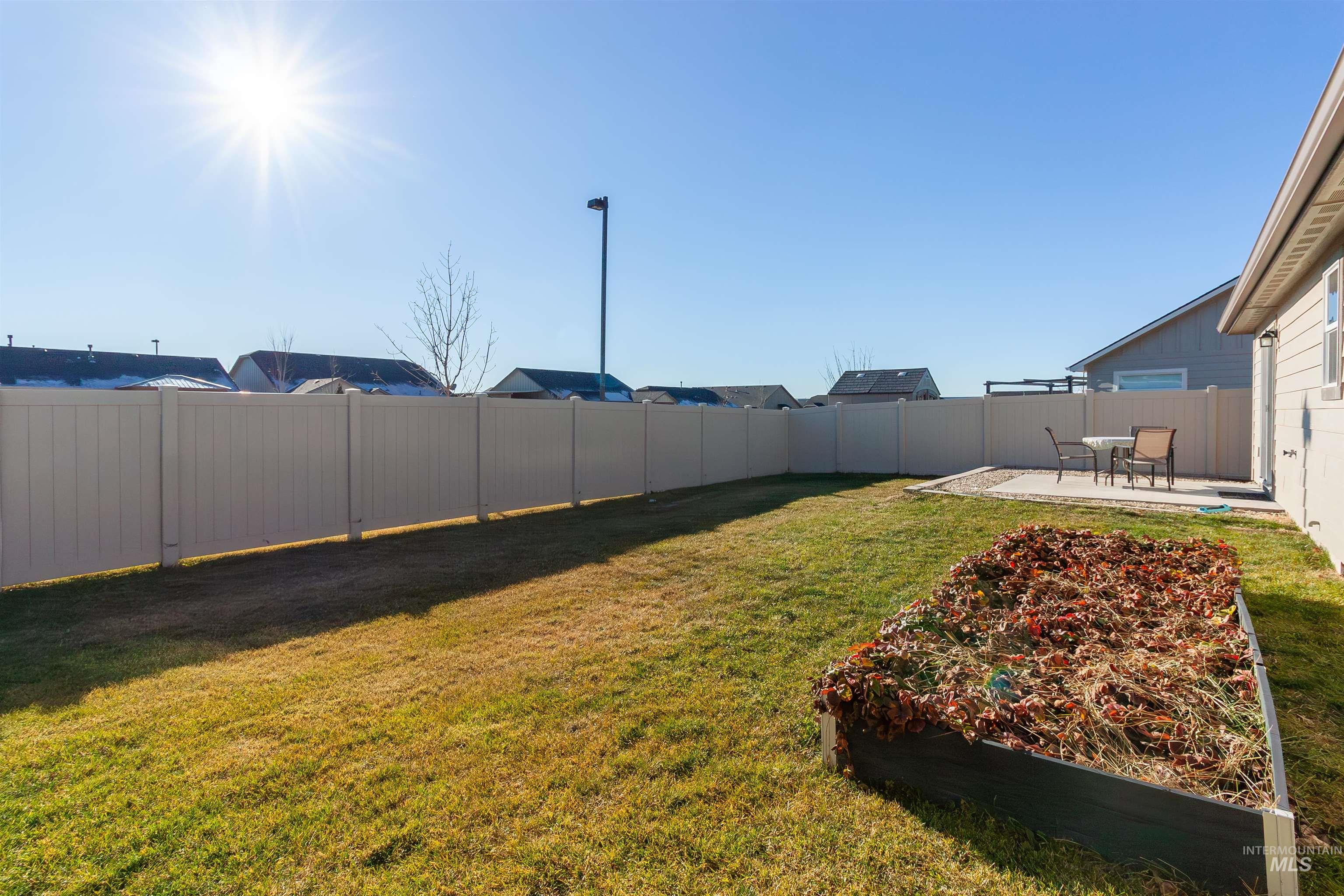 1847 E Mesa Falls St, Kuna, Idaho 83634, 3 Bedrooms, 2 Bathrooms, Residential For Sale, Price $375,000,MLS 98975753